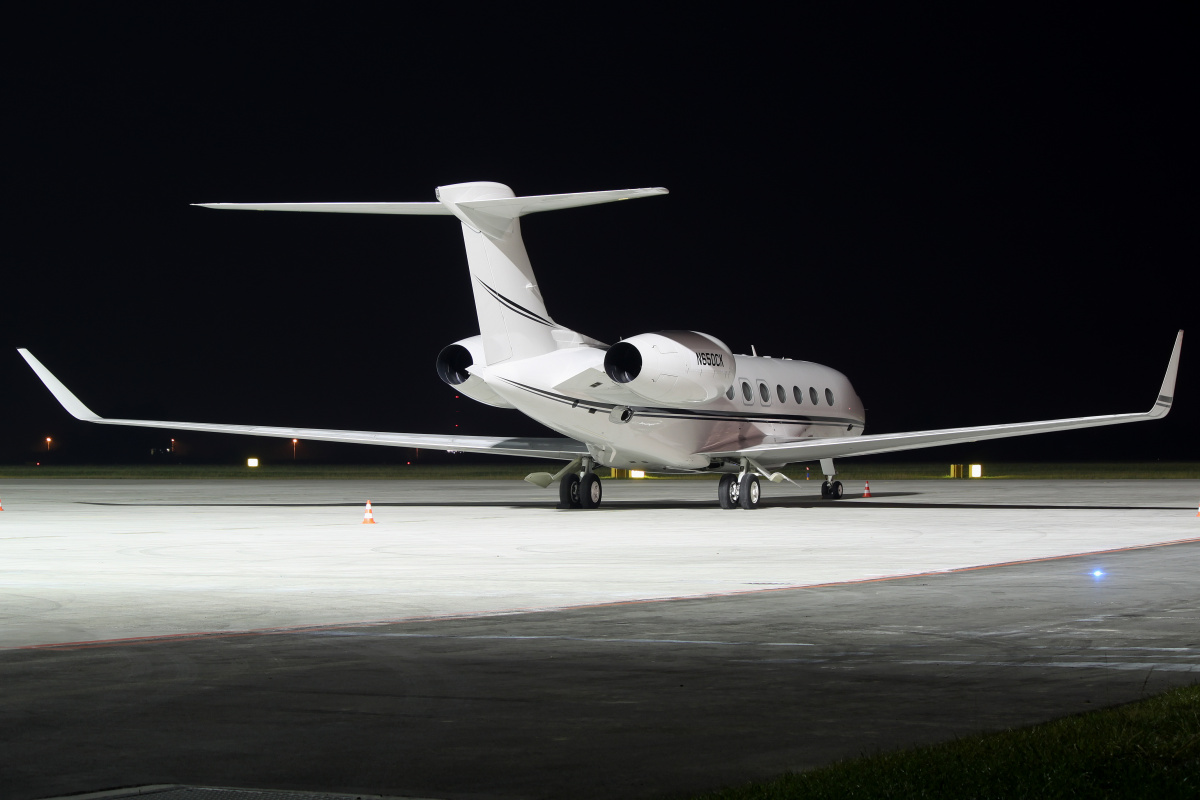 N650CK, prywatny (Samoloty » Spotting na EPWA » Gulfstream G650)