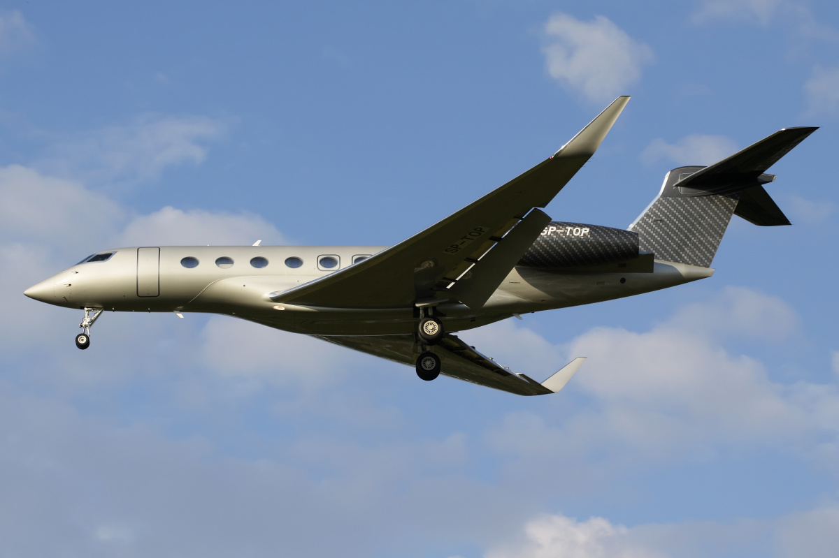 SP-TOP, Jet Story (Samoloty » Spotting na EPWA » Gulfstream G650)