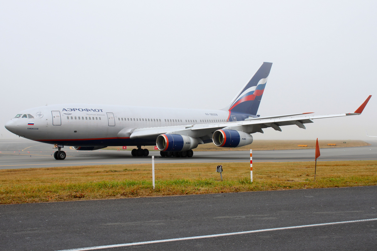 RA-96008, Aeroflot Russian Airlines (Aircraft » EPWA Spotting » Ilyushin Il-96)