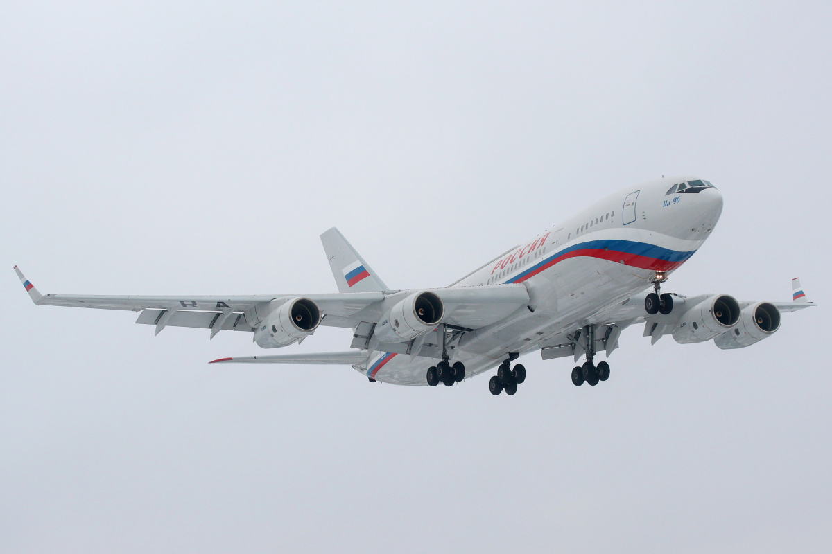 RA-96016, State transport company «Rossiya» (Aircraft » EPWA Spotting » Ilyushin Il-96)