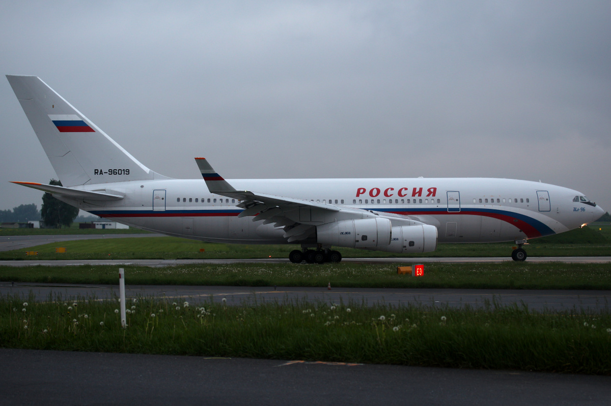 RA-96019, Russia State Transport Company (Aircraft » EPWA Spotting » Ilyushin Il-96)