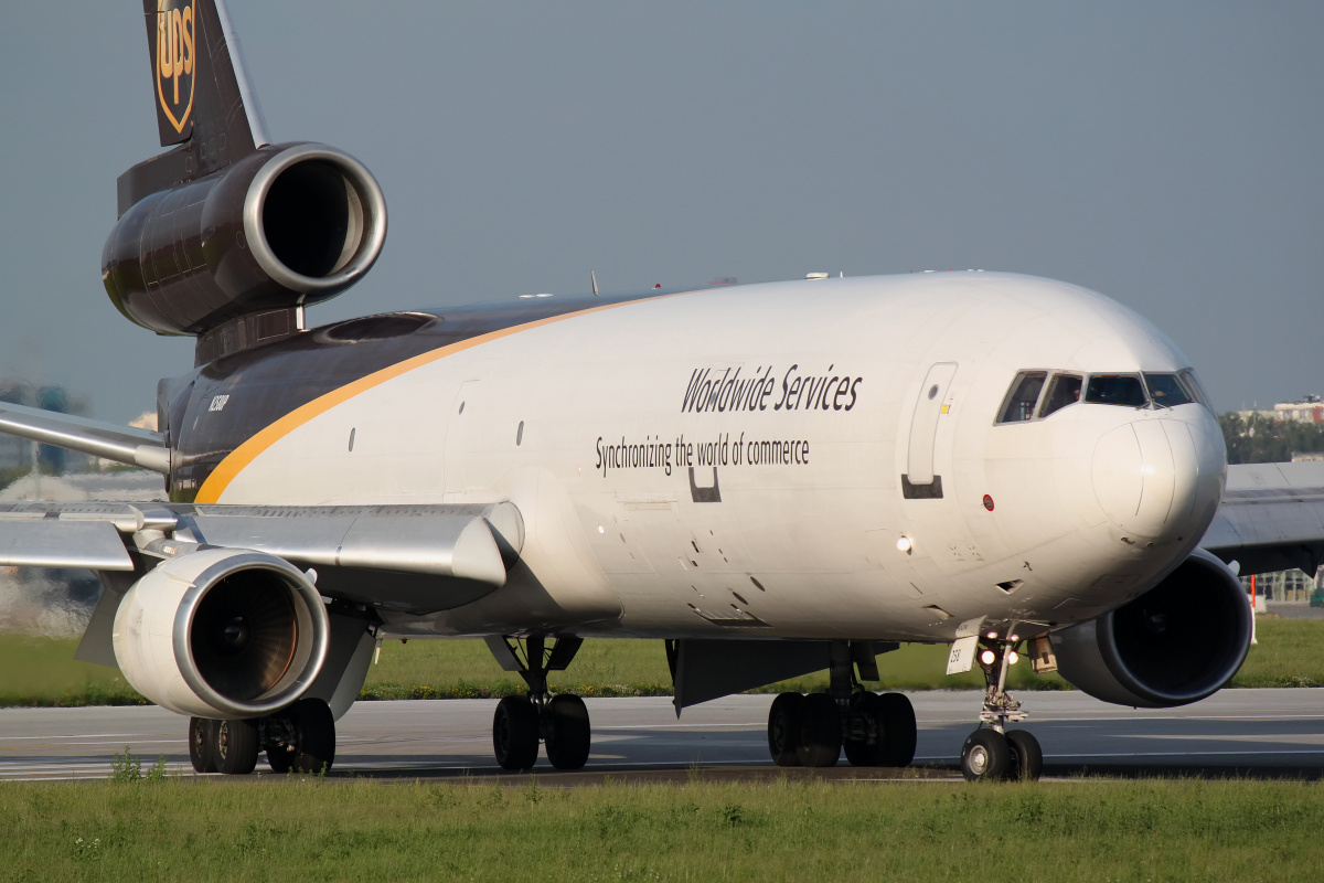 N258UP, United Parcel Service (UPS) Airlines (Samoloty » Spotting na EPWA » McDonnell Douglas MD-11F)