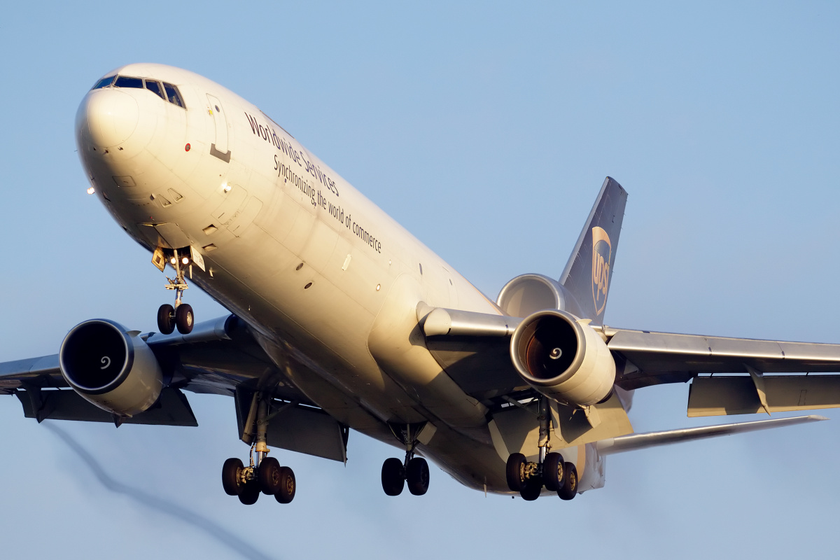 N260UP, United Parcel Service (UPS) Airlines (Aircraft » EPWA Spotting » McDonnell Douglas MD-11F)