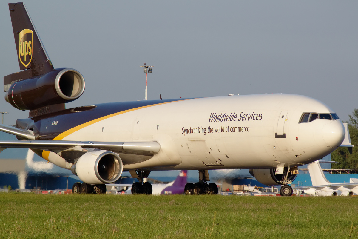 N280UP, United Parcel Service (UPS) Airlines (Samoloty » Spotting na EPWA » McDonnell Douglas MD-11F)