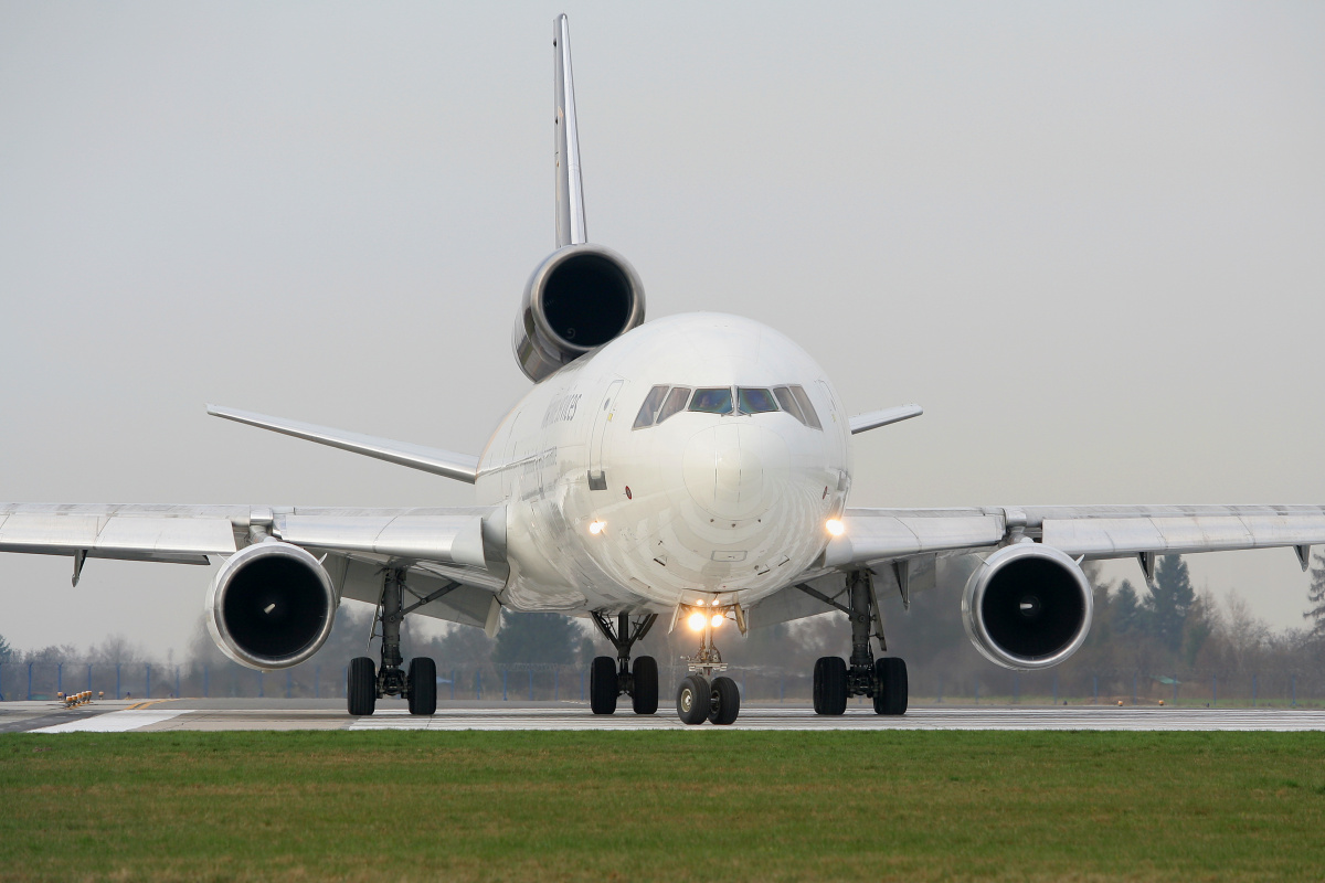 N281UP, United Parcel Service (UPS) Airlines (Samoloty » Spotting na EPWA » McDonnell Douglas MD-11F)