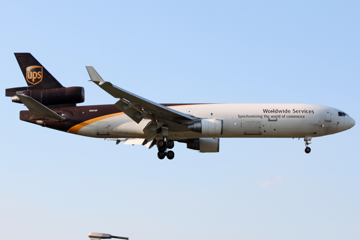 N281UP, United Parcel Service (UPS) Airlines (Aircraft » EPWA Spotting » McDonnell Douglas MD-11F)