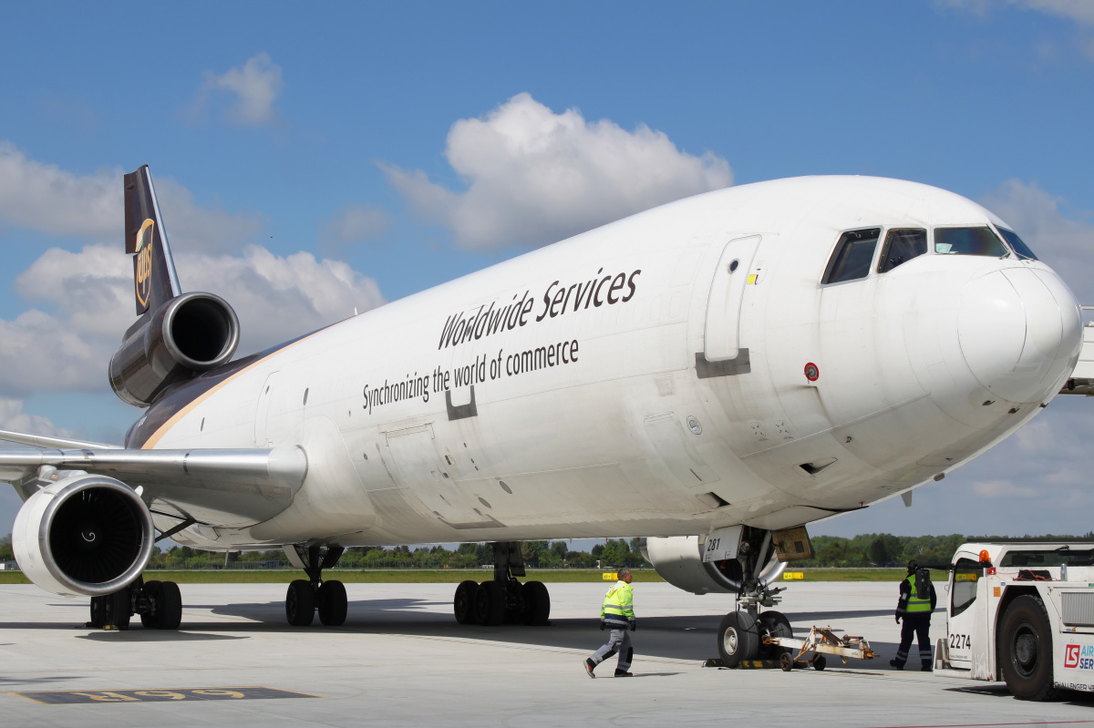 N281UP, United Parcel Service (UPS) Airlines (Samoloty » Spotting na EPWA » McDonnell Douglas MD-11F)