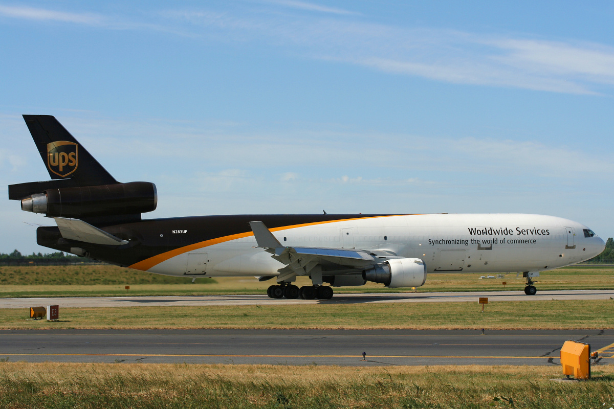 N283UP, United Parcel Service (UPS) Airlines (Samoloty » Spotting na EPWA » McDonnell Douglas MD-11F)