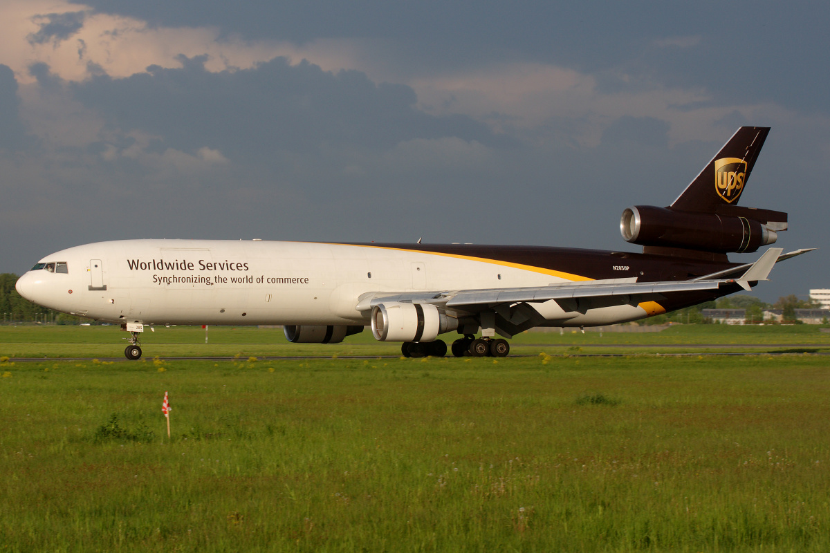 N285UP, United Parcel Service (UPS) Airlines (Samoloty » Spotting na EPWA » McDonnell Douglas MD-11F)