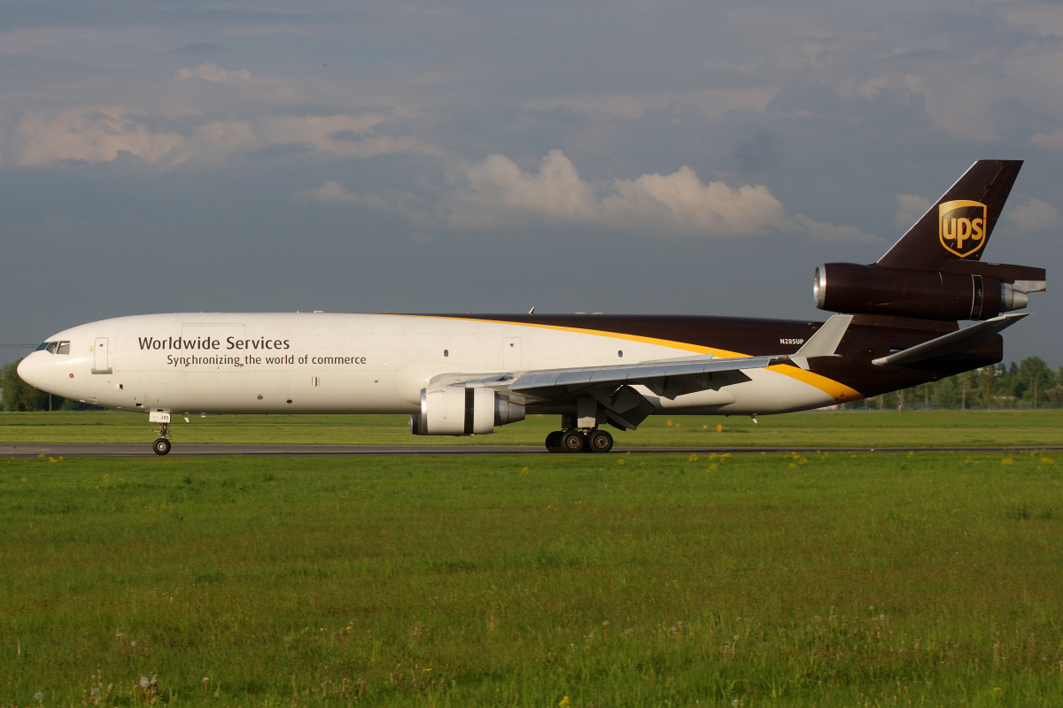 N285UP, United Parcel Service (UPS) Airlines (Aircraft » EPWA Spotting » McDonnell Douglas MD-11F)