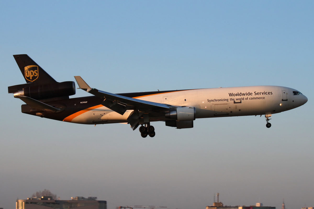 N290UP, United Parcel Service (UPS) Airlines (Samoloty » Spotting na EPWA » McDonnell Douglas MD-11F)