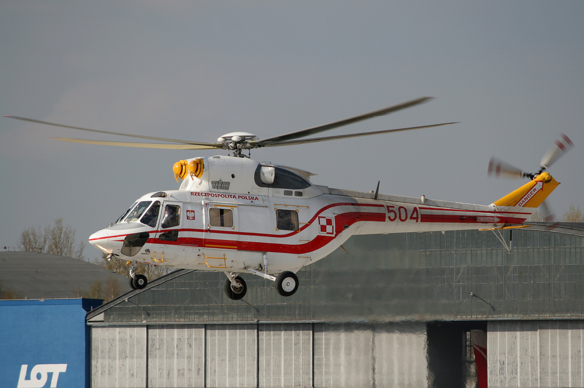 W-3P, 504, Polish Air Force (Aircraft » EPWA Spotting » PZL Świdnik W-3 Sokół)