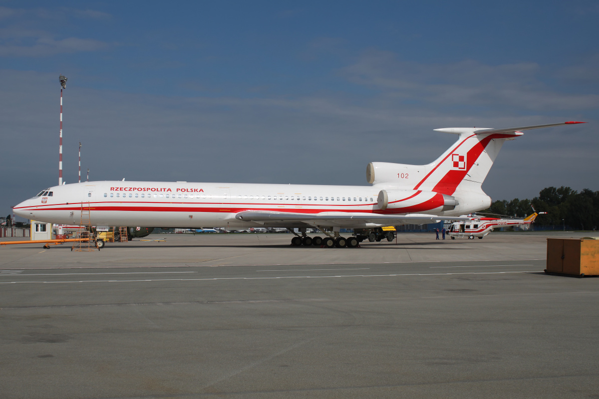 102 (Aircraft » EPWA Spotting » Tupolev Tu-154M » Polish Air Force)