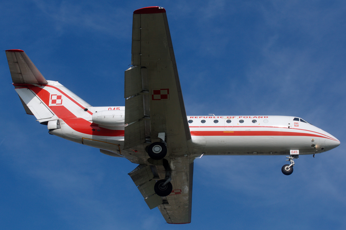 045 (Aircraft » EPWA Spotting » Yakovlev Yak-40 » Polish Air Force)