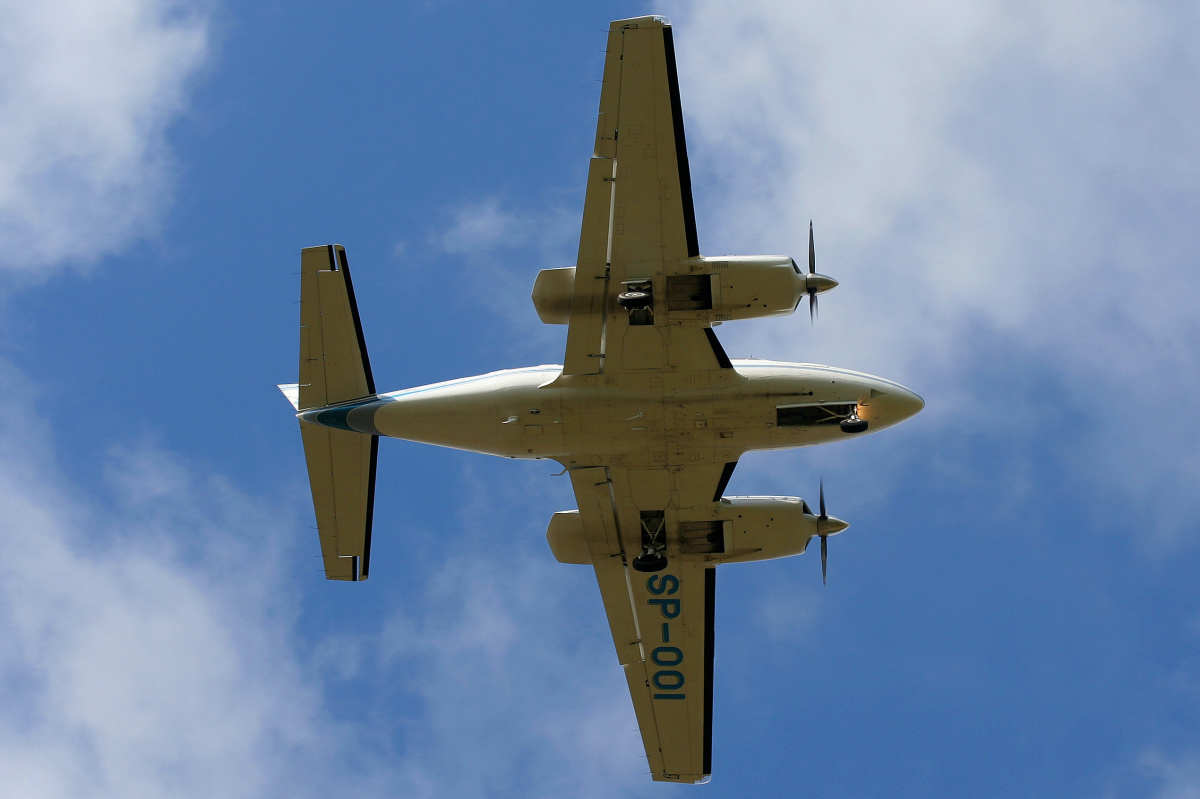 Piper PA-31 Navajo Chieftain, SP-OOI, prywatny (Samoloty » Spotting na EPWA » pozostałe)