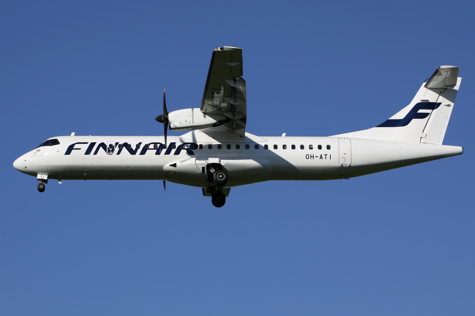 OH-ATI, Finnair (NORRA Nordic Regional Airlines) (Samoloty » Spotting na EPWA » ATR 72)