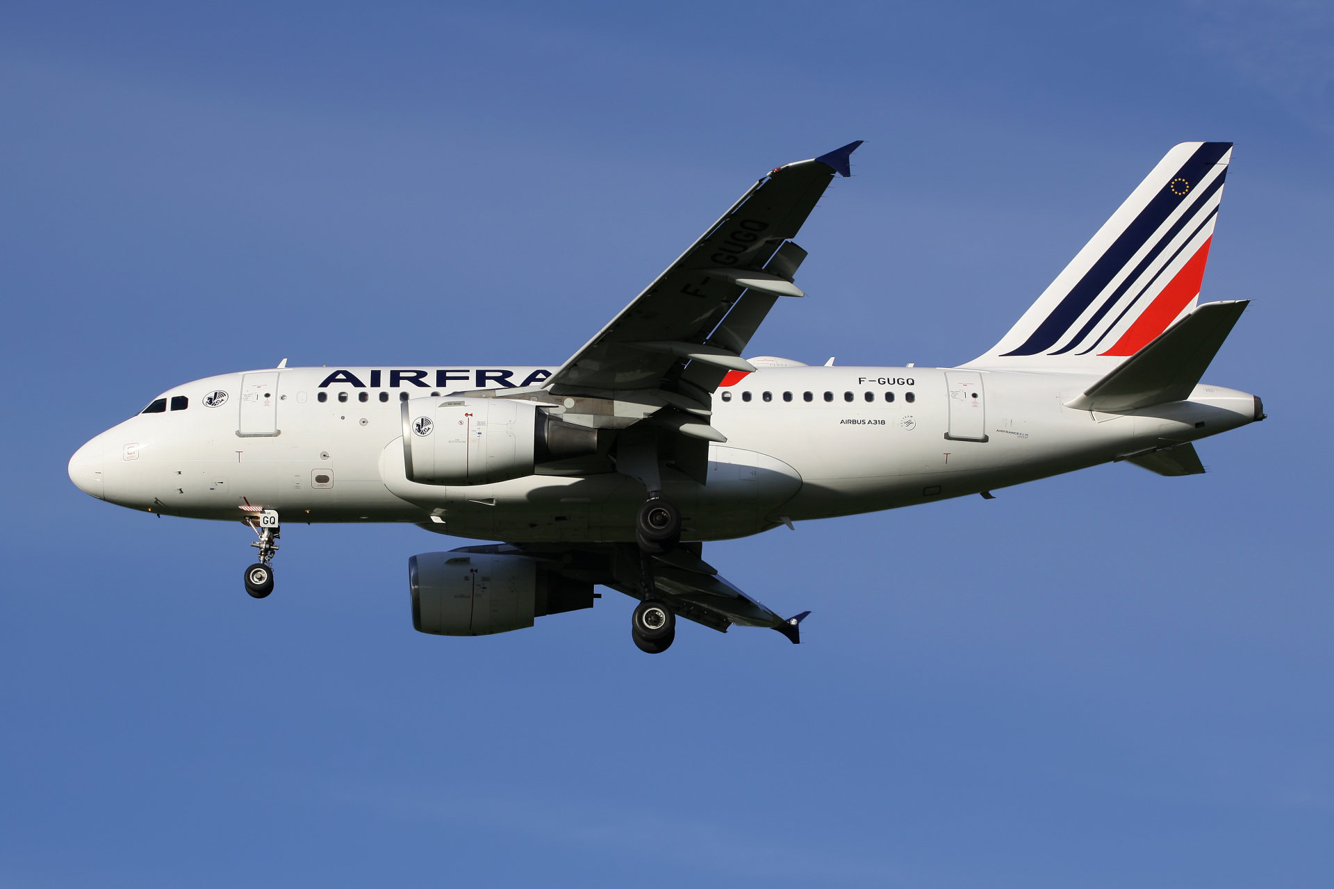 F-GUGQ (uaktualnione malowanie) (Samoloty » Spotting na EPWA » Airbus A318-100 » Air France)
