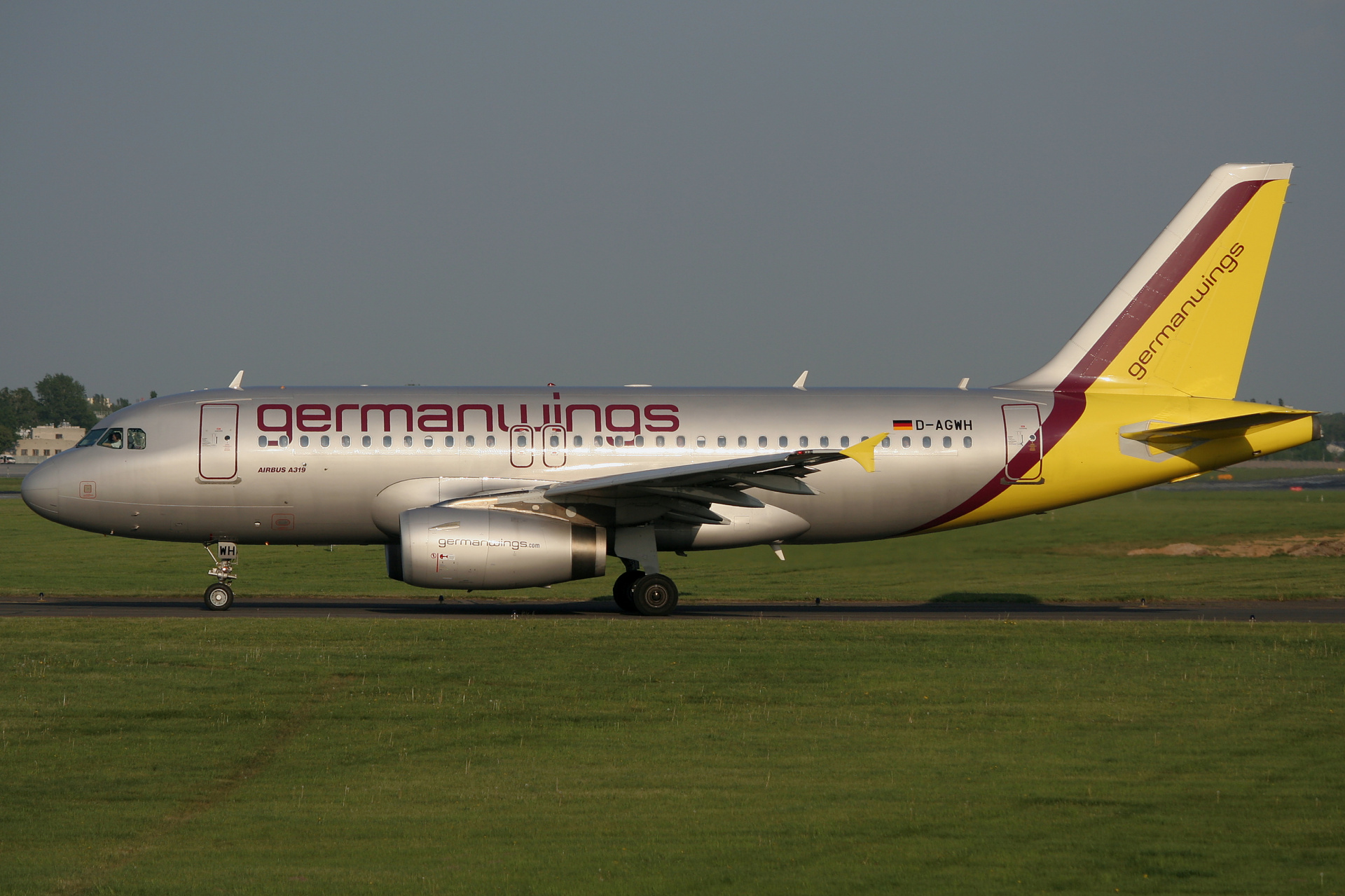 D-AGWH (Aircraft » EPWA Spotting » Airbus A319-100 » Germanwings)