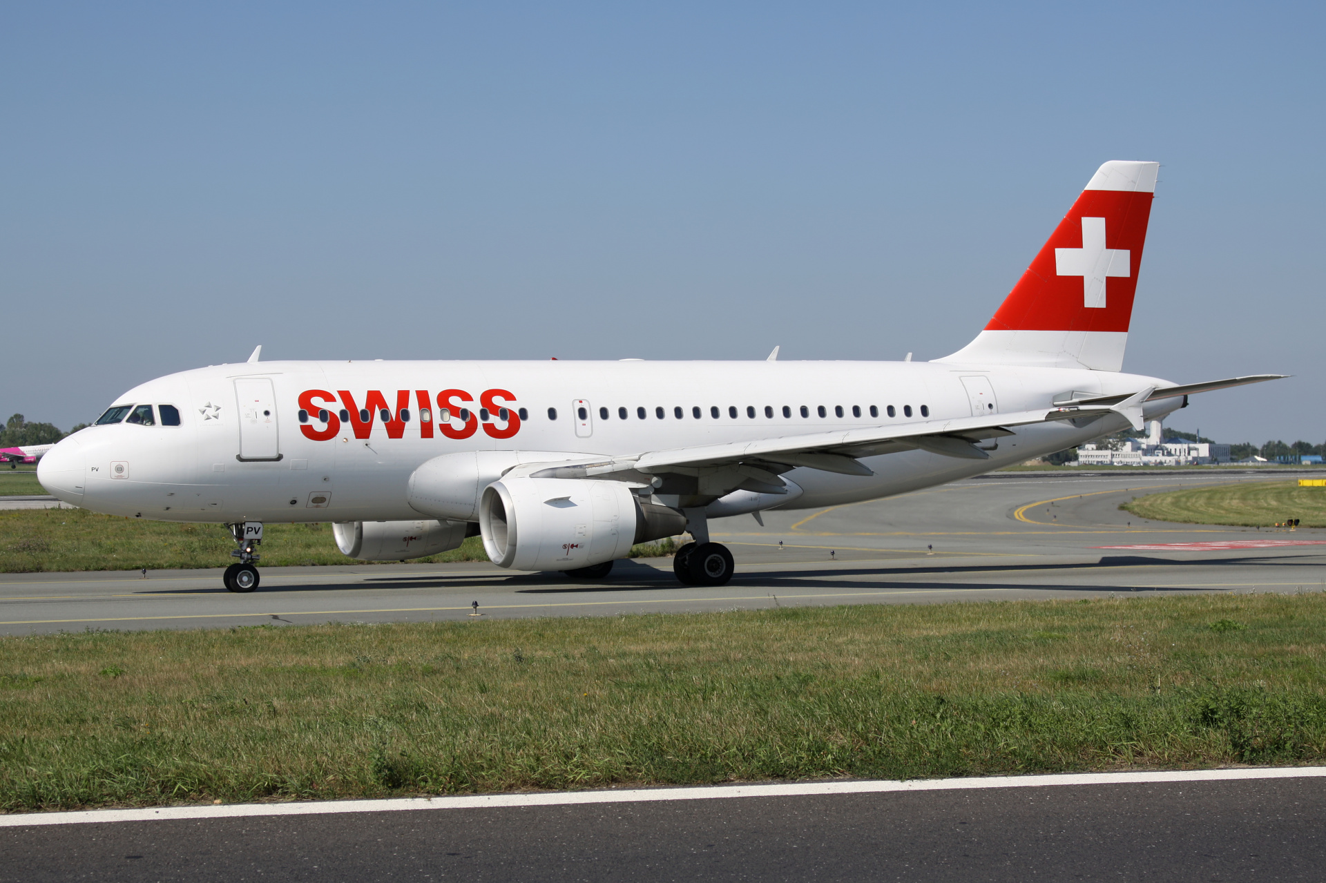 HB-IPV, Swiss International Air Lines (Aircraft » EPWA Spotting » Airbus A319-100)
