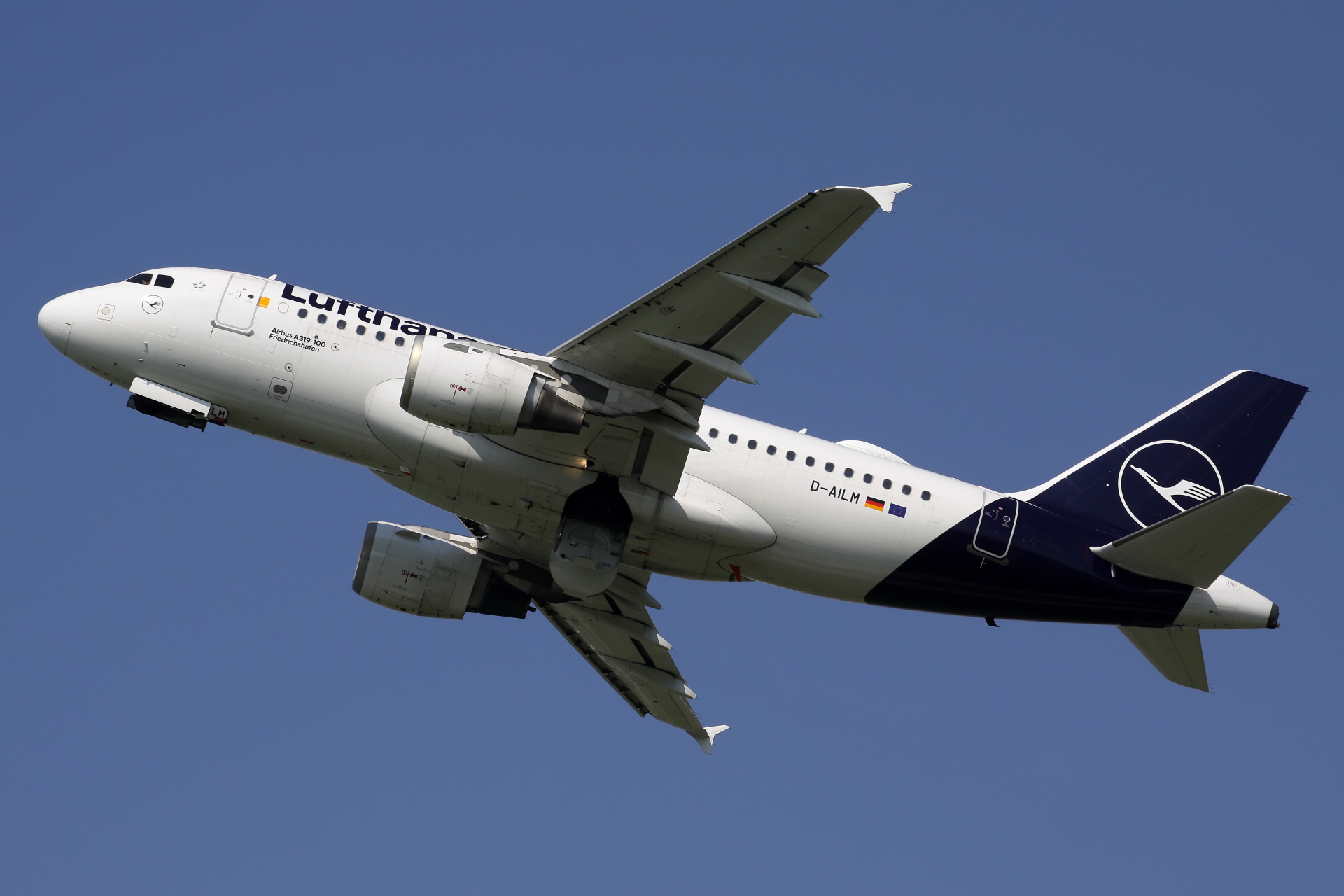 D-AILM (nowe malowanie) (Samoloty » Spotting na EPWA » Airbus A319-100 » Lufthansa)