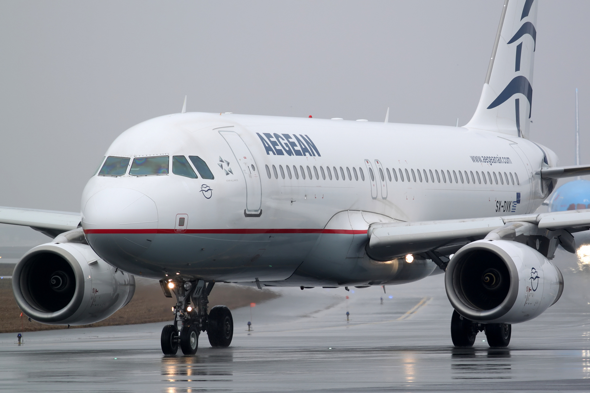 SX-DVK (Samoloty » Spotting na EPWA » Airbus A320-200 » Aegean Airlines)