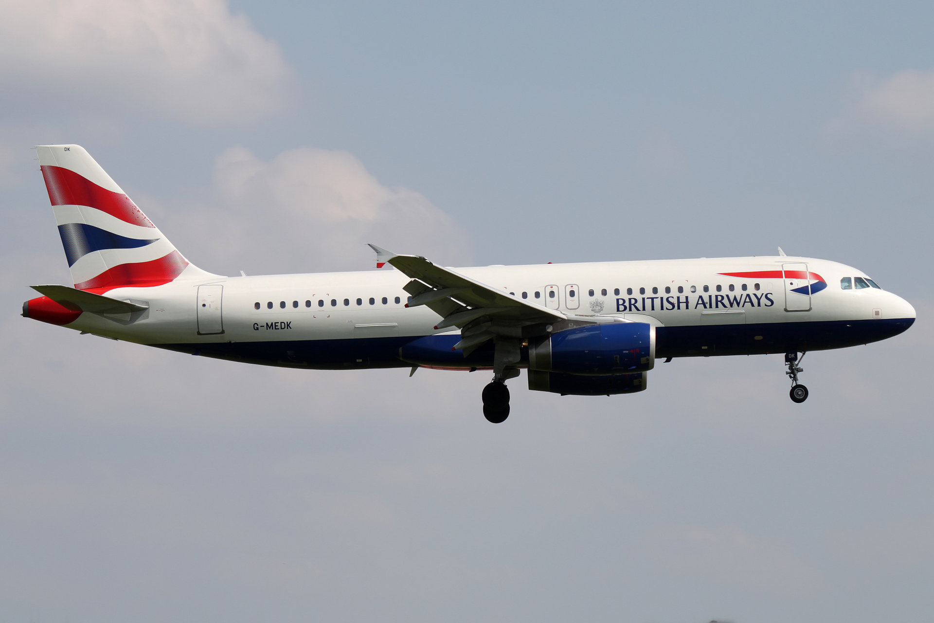 G-MEDK (Aircraft » EPWA Spotting » Airbus A320-200 » British Airways)