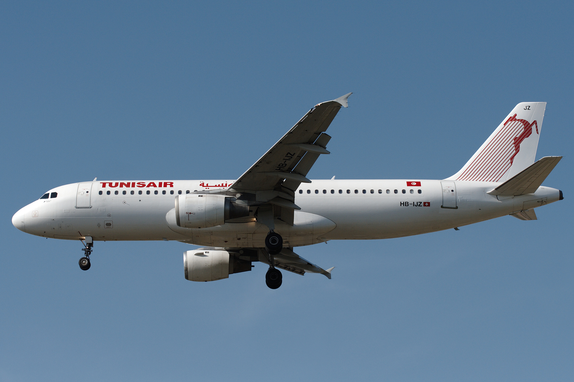 HB-IJZ, TunisAir (Aircraft » EPWA Spotting » Airbus A320-200)