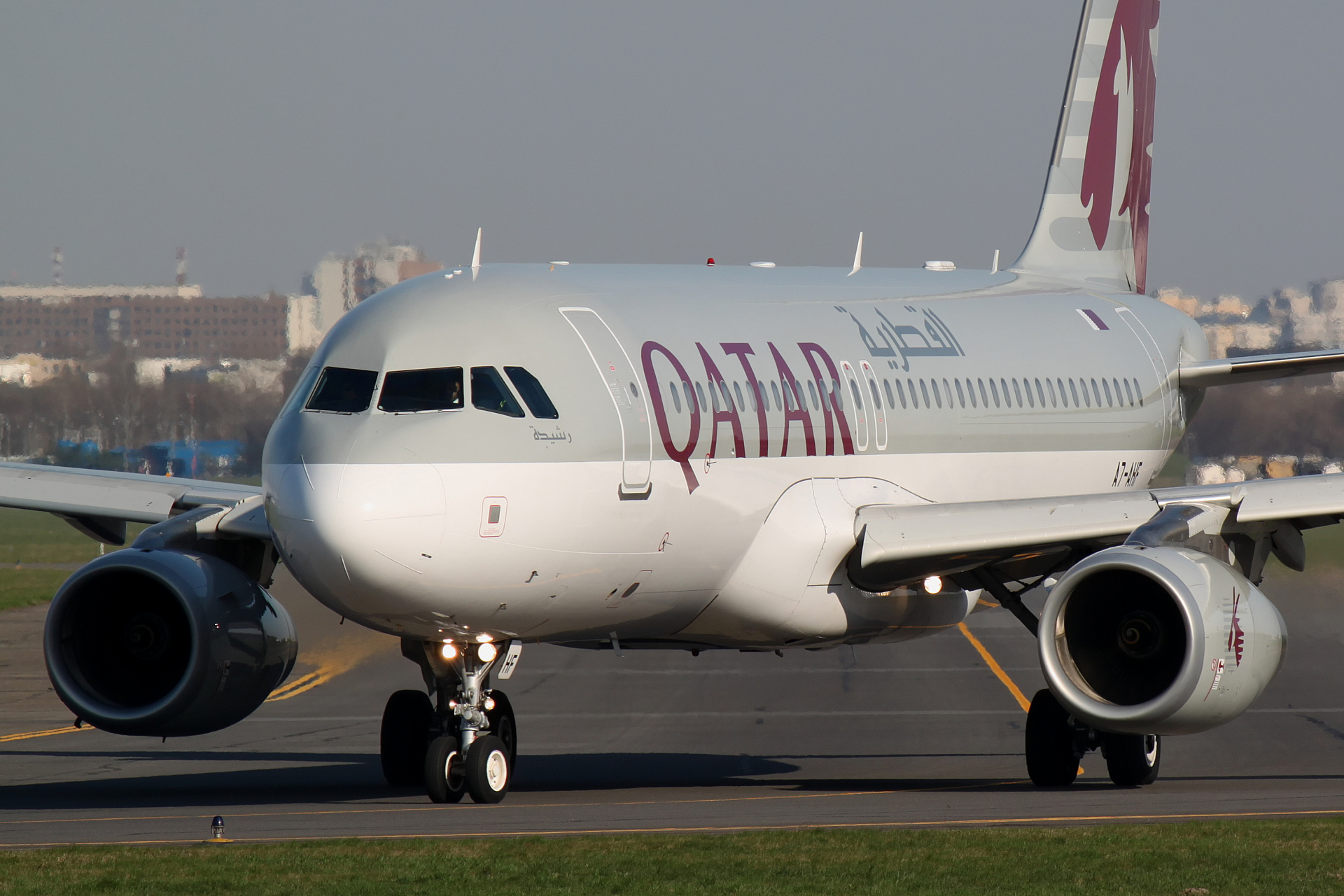 A7-AHF (Samoloty » Spotting na EPWA » Airbus A320-200 » Qatar Airways)