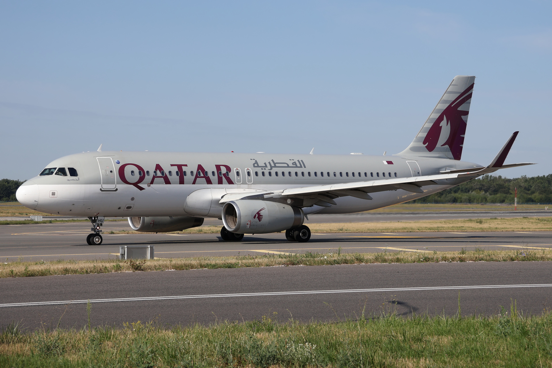 A7-AHU (Aircraft » EPWA Spotting » Airbus A320-200 » Qatar Airways)