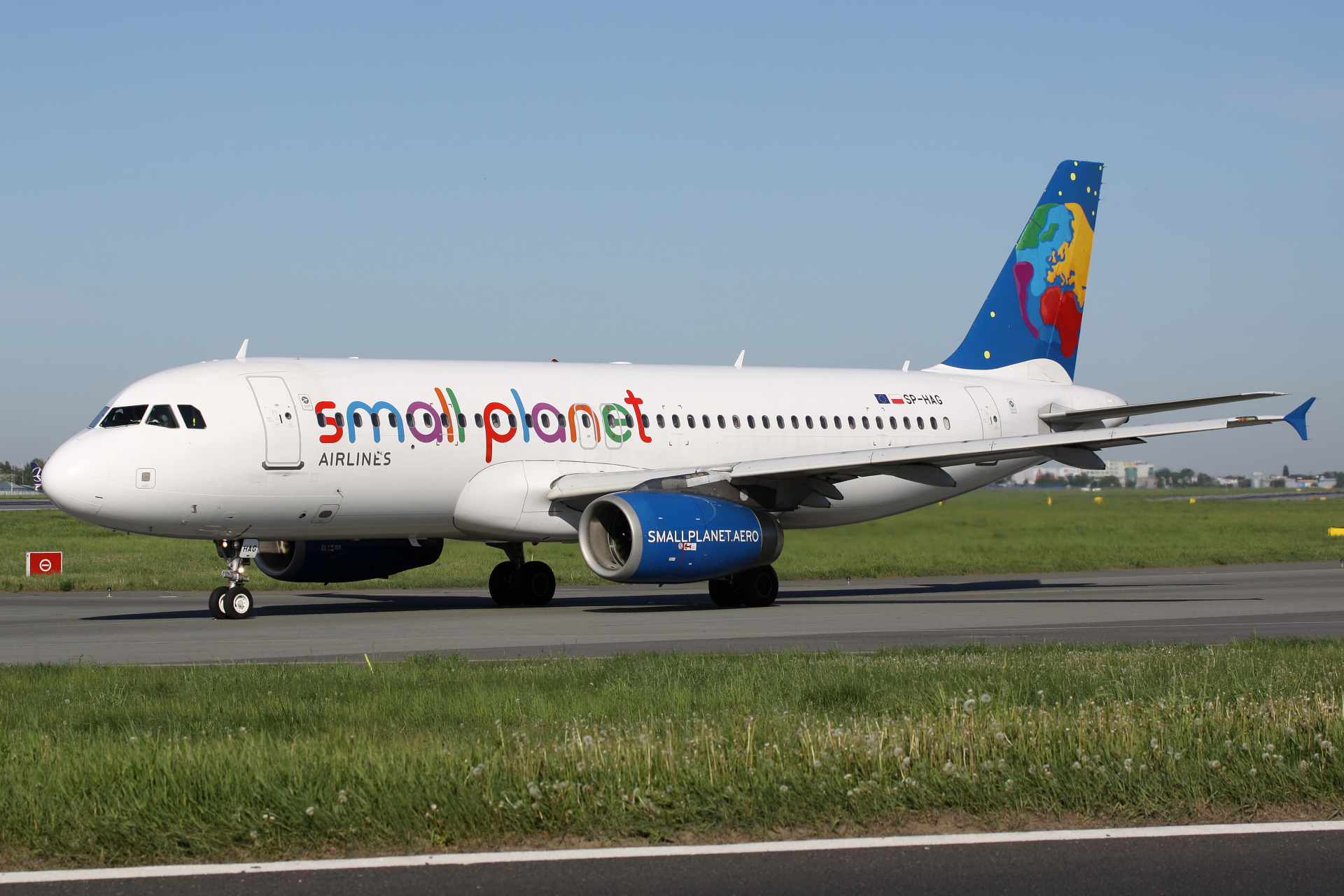 SP-HAG (Samoloty » Spotting na EPWA » Airbus A320-200 » Small Planet Airlines)
