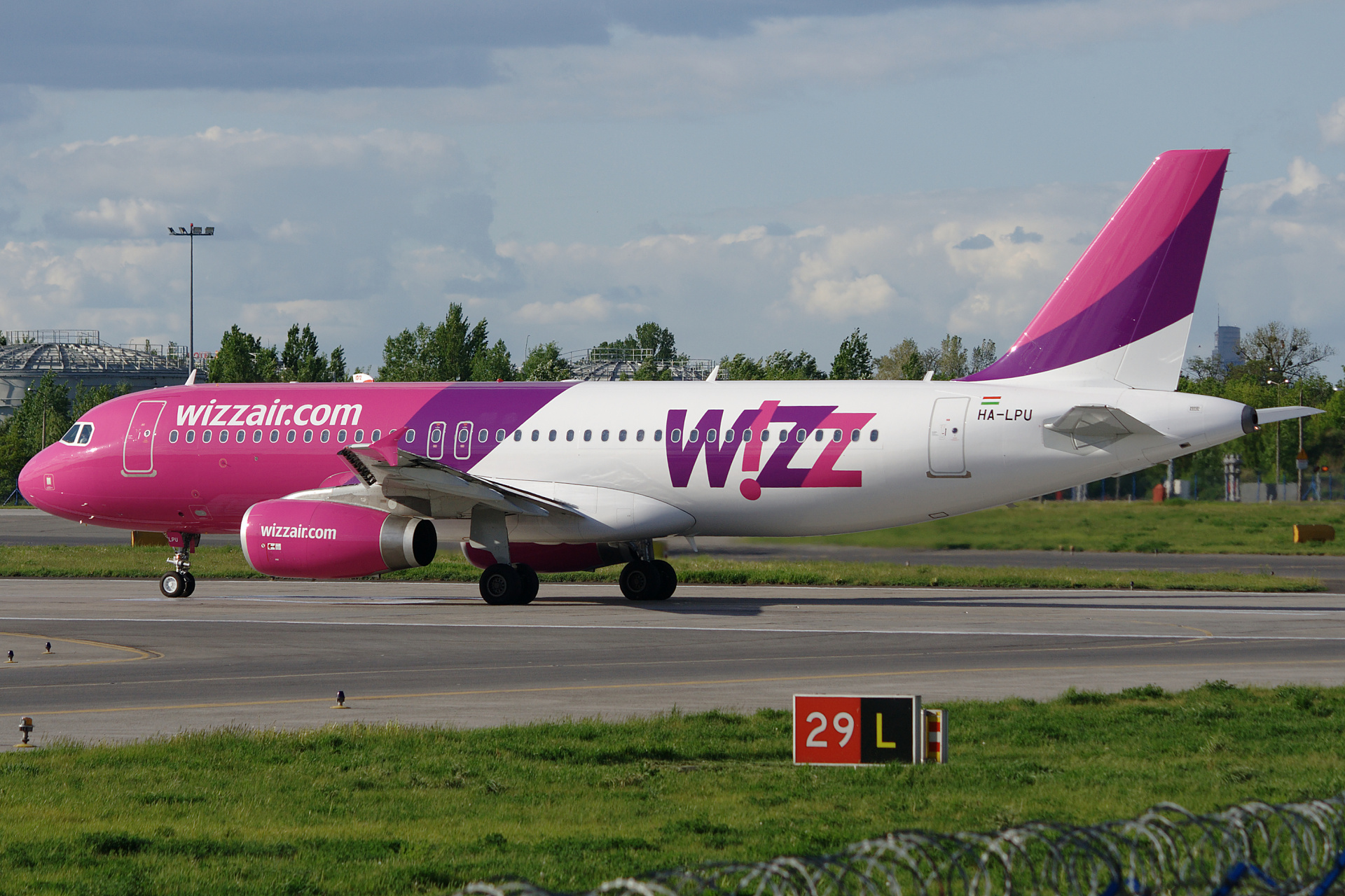 HA-LPU (Samoloty » Spotting na EPWA » Airbus A320-200 » Wizz Air)