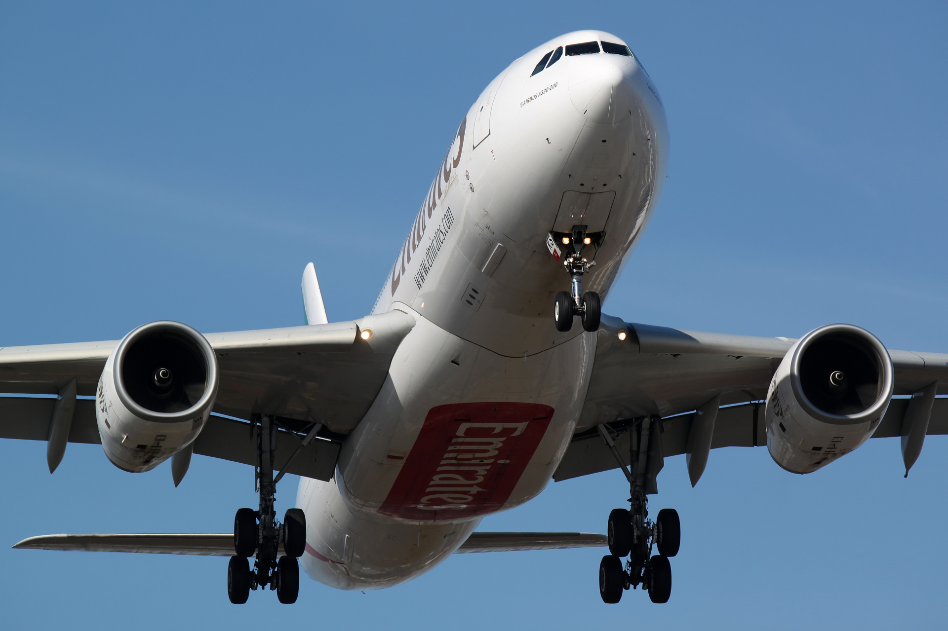 A6-EKS (Aircraft » EPWA Spotting » Airbus A330-200 » Emirates)