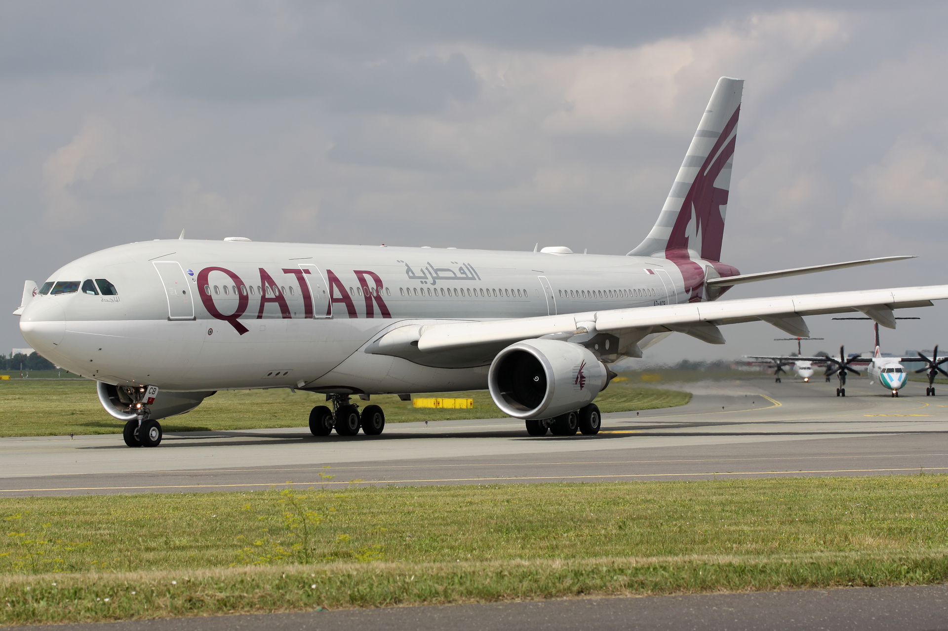 A7-ACB (Samoloty » Spotting na EPWA » Airbus A330-200 » Qatar Airways)