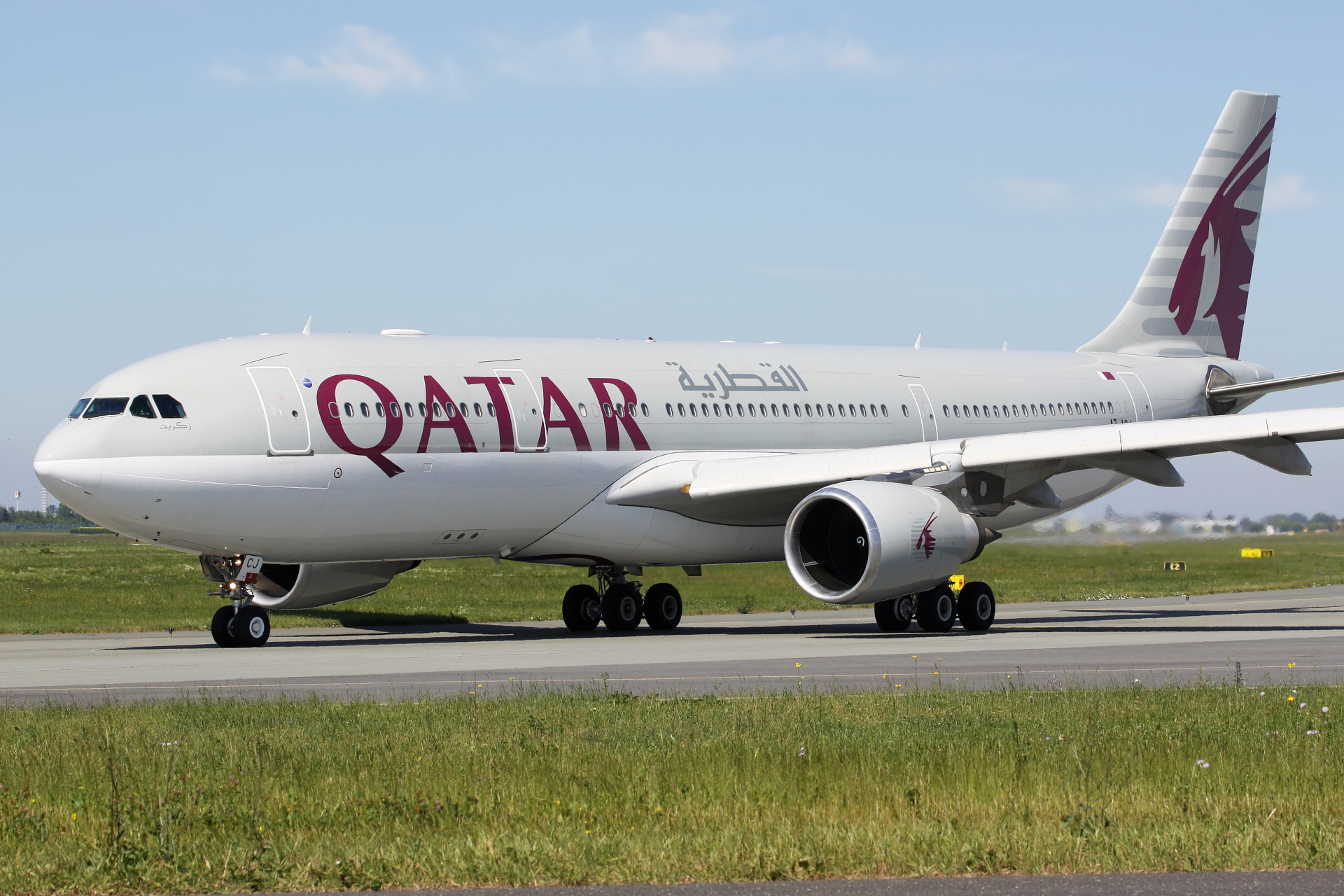A7-ACJ (Samoloty » Spotting na EPWA » Airbus A330-200 » Qatar Airways)