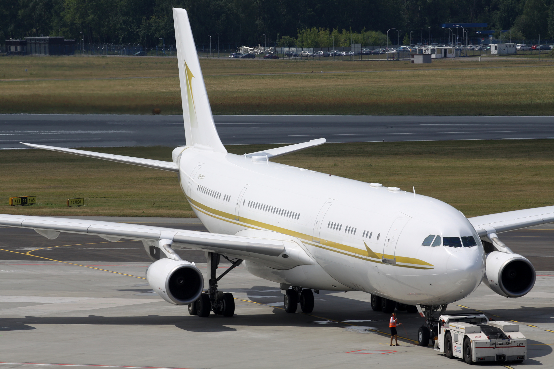 HZ-SKY1, Sky Prime Aviation Services (Aircraft » EPWA Spotting » Airbus A340-200)