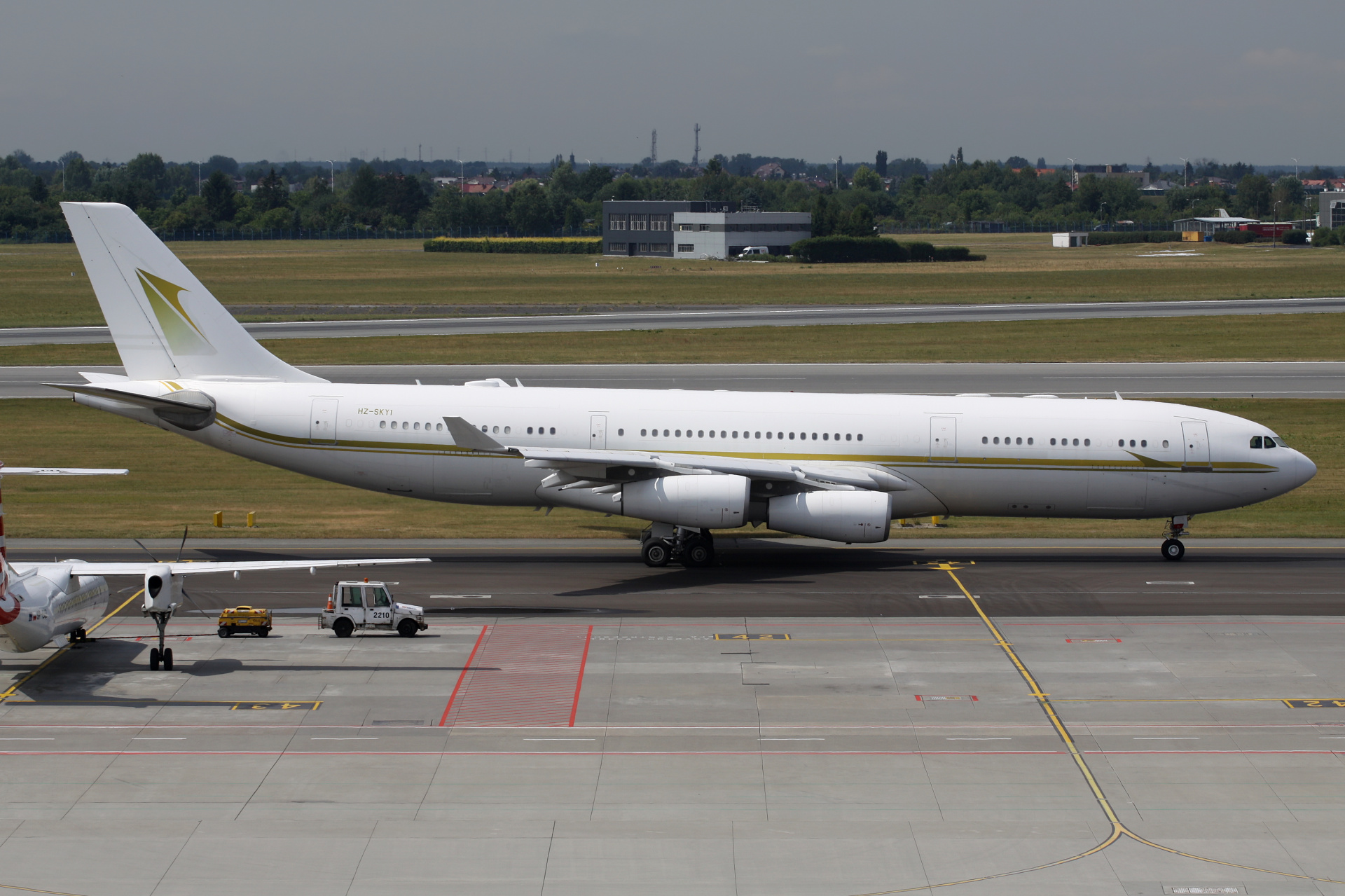 HZ-SKY1, Sky Prime Aviation Services (Aircraft » EPWA Spotting » Airbus A340-200)