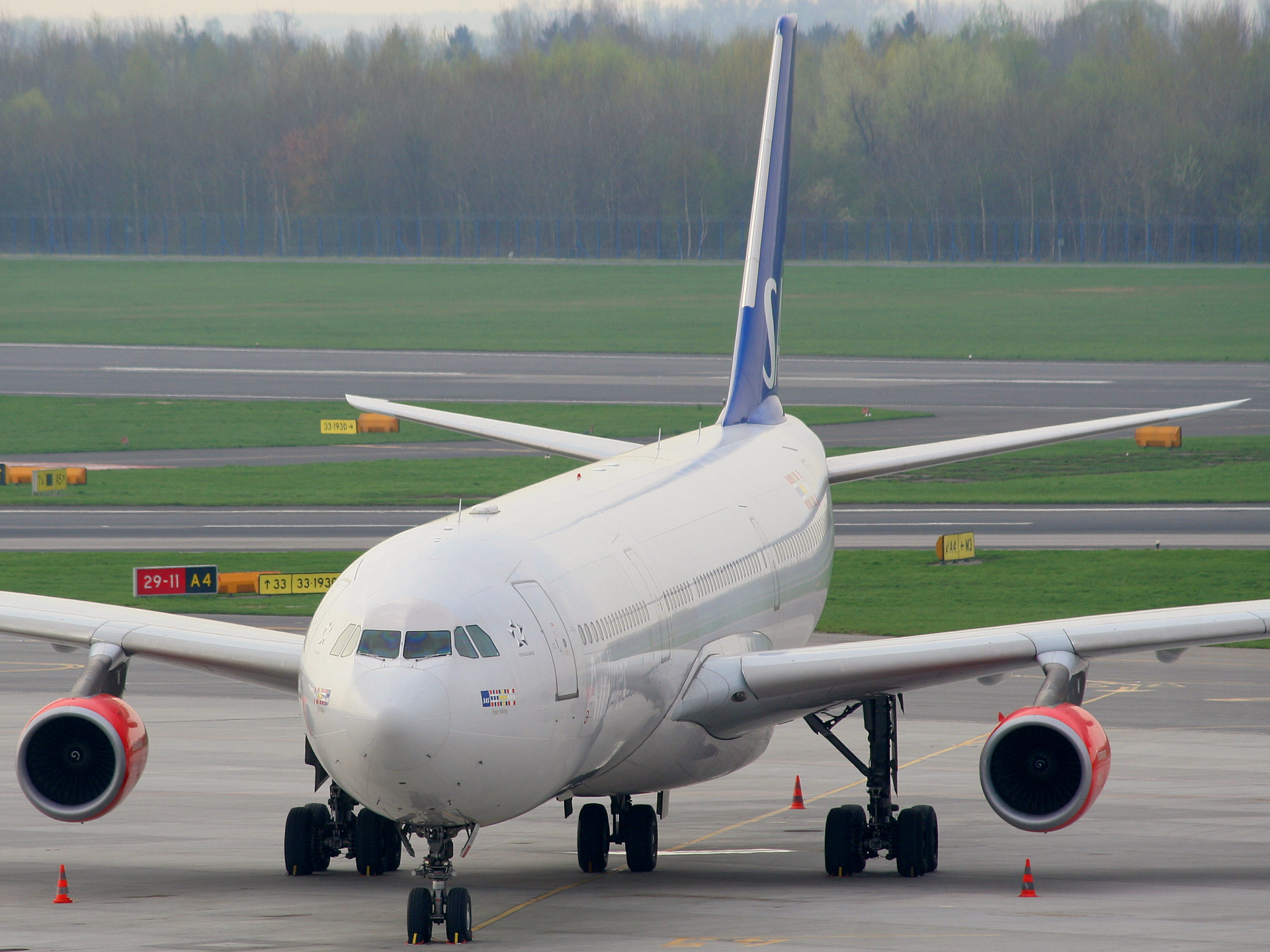 OY-KBD, SAS Scandinavian Airlines (Aircraft » EPWA Spotting » Airbus A340-300)