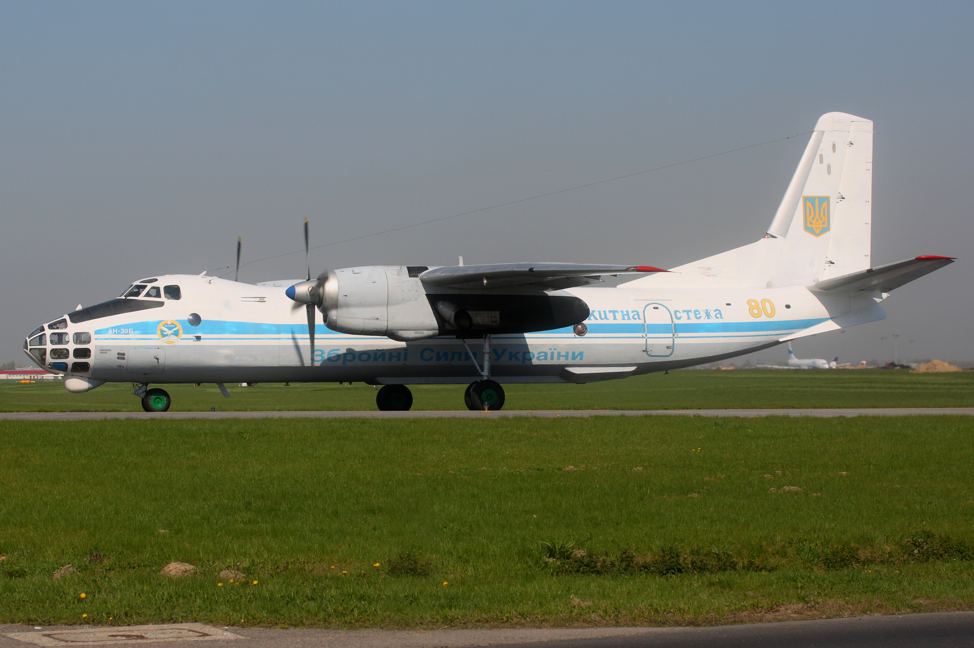 An-30B, 80, Ukrainian Air Force (Aircraft » EPWA Spotting » Antonov An-30)