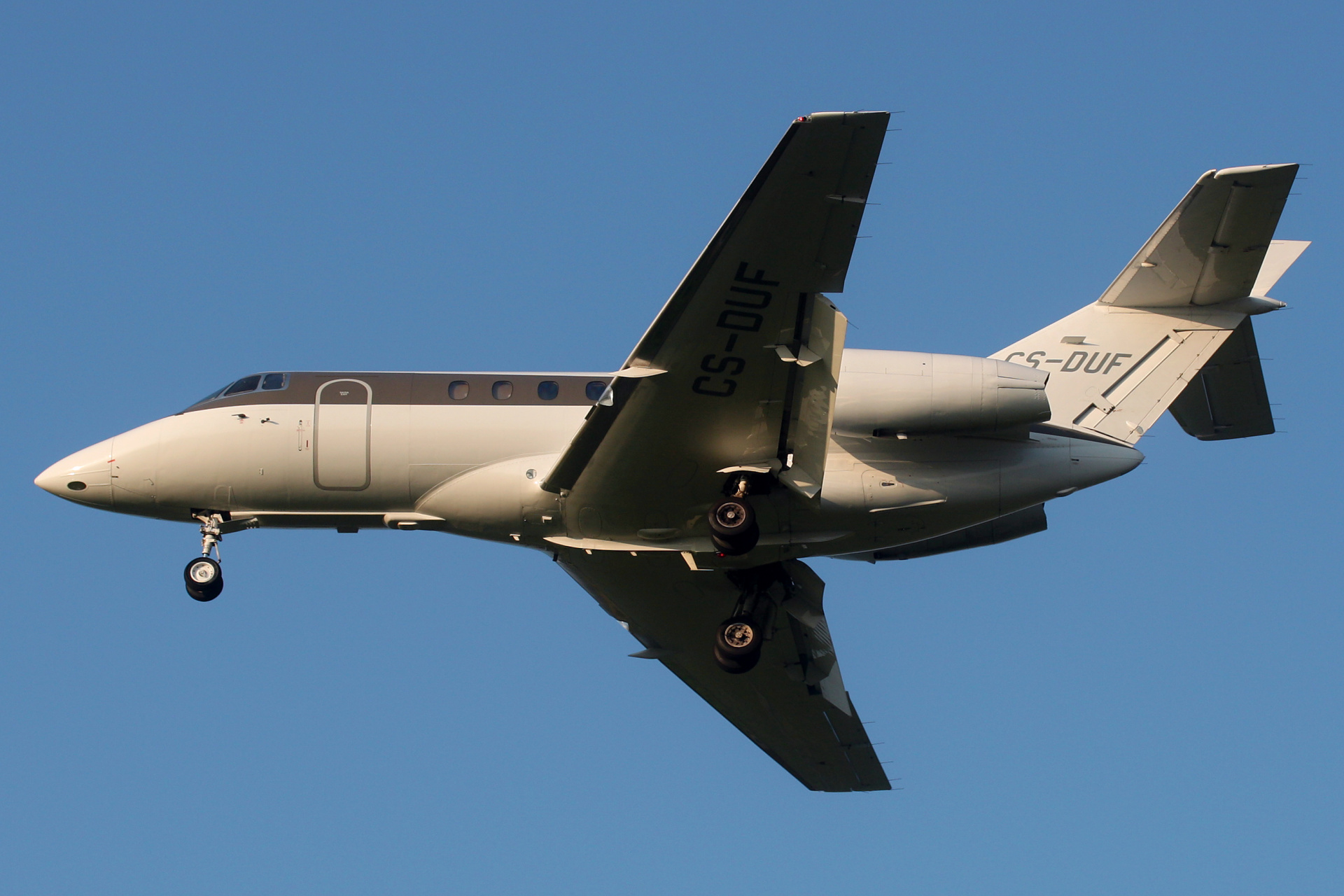 CS-DUF, NetJets Europe (Aircraft » EPWA Spotting » BAe 125 and revisions » Raytheon Hawker 750)