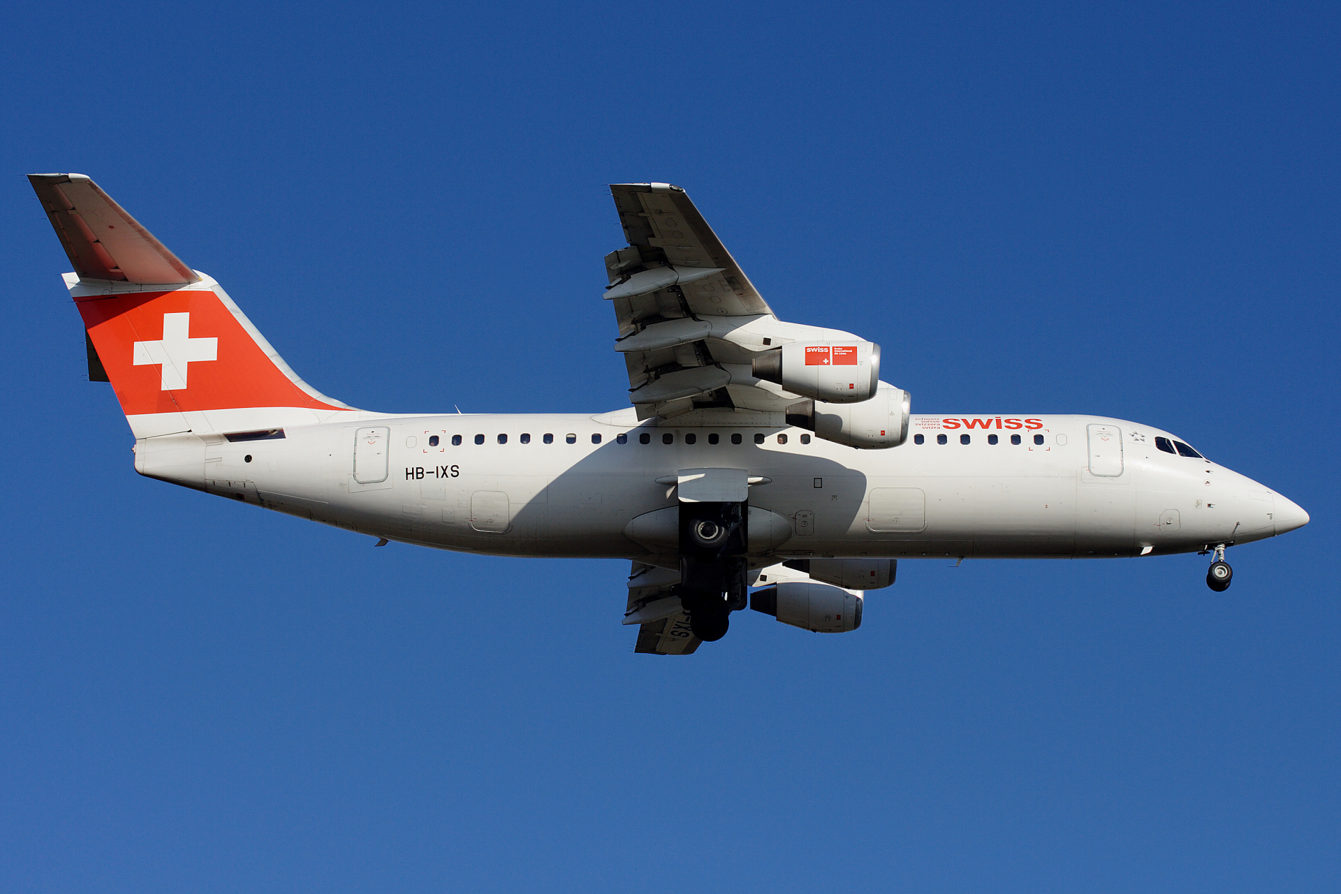 HB-IXS (Aircraft » EPWA Spotting » BAe 146 and revisions » Avro RJ100 » Swiss Global Air Lines)
