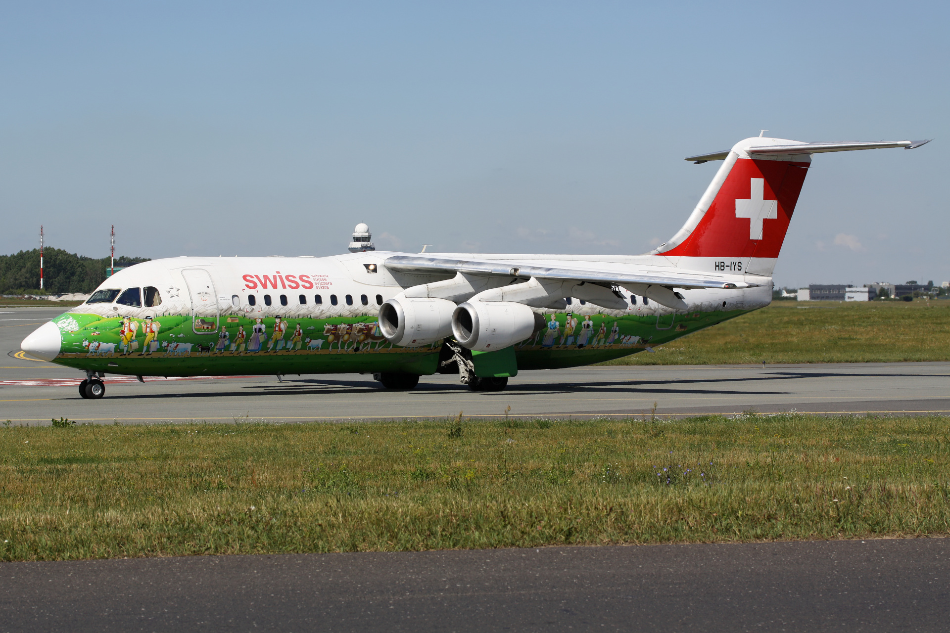 HB-IYS (Zurich Airport Shopping Paradise livery) (Aircraft » EPWA Spotting » BAe 146 and revisions » Avro RJ100 » Swiss Global Air Lines)