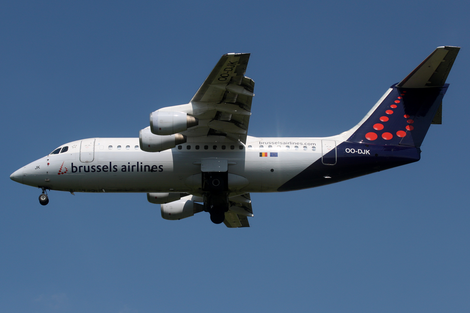 OO-DJK (Aircraft » EPWA Spotting » BAe 146 and revisions » Avro RJ85 » Brussels Airlines)