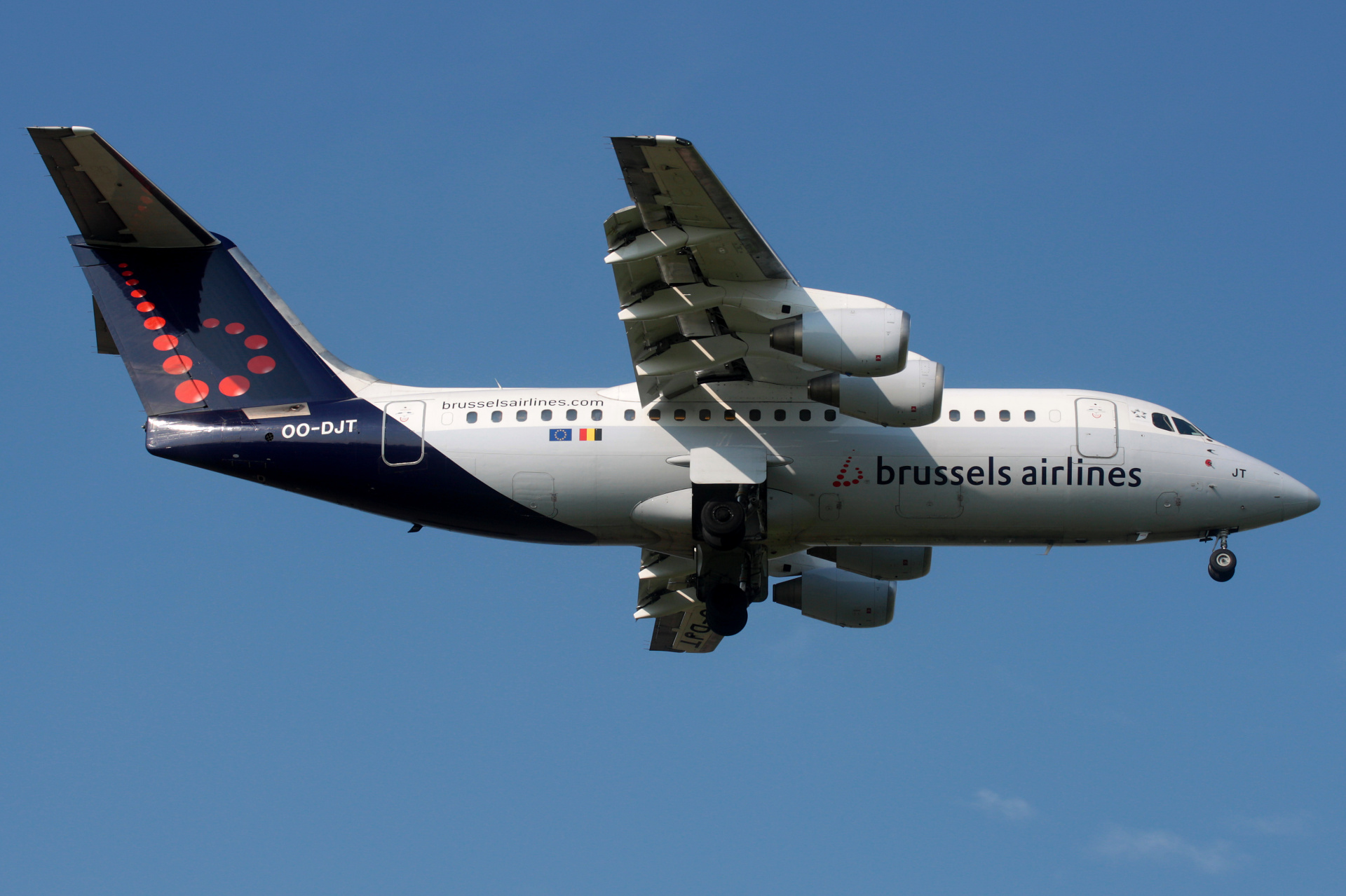 OO-DJT (Samoloty » Spotting na EPWA » BAe 146 i pochodne wersje » Avro RJ85 » Brussels Airlines)