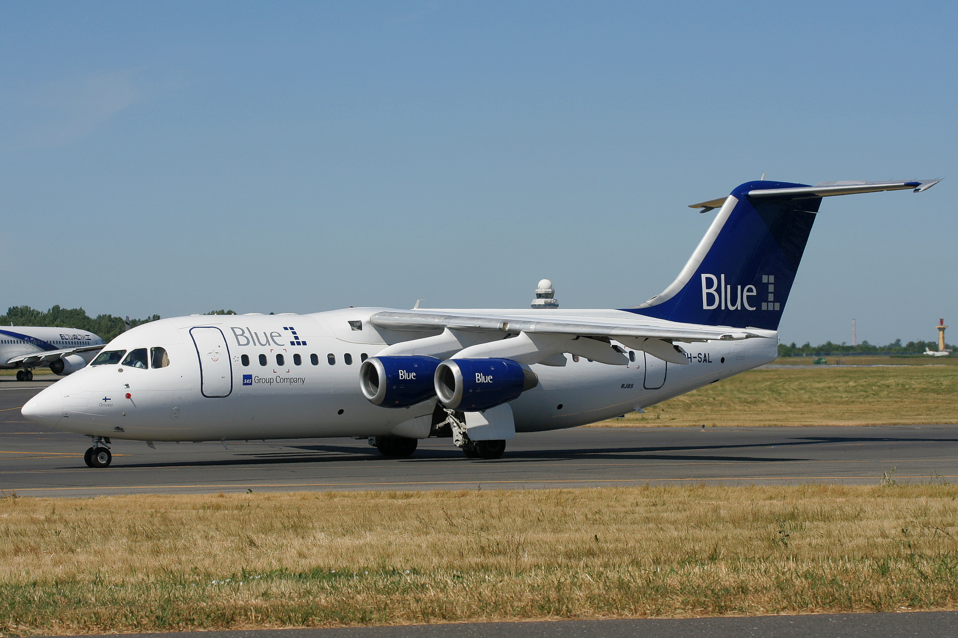 OH-SAL, Blue1 (Samoloty » Spotting na EPWA » BAe 146 i pochodne wersje » Avro RJ85)