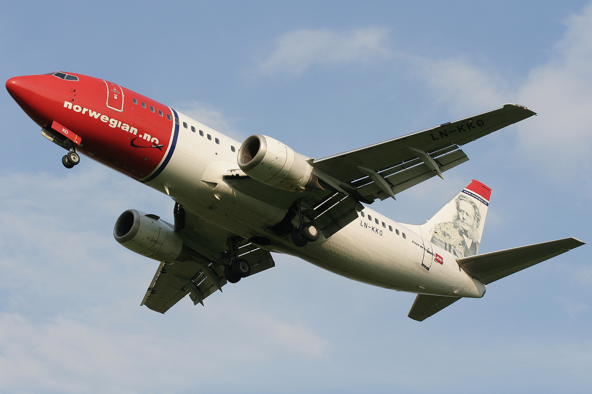 LN-KKO (Samoloty » Spotting na EPWA » Boeing 737-300 » Norwegian Air Shuttle)