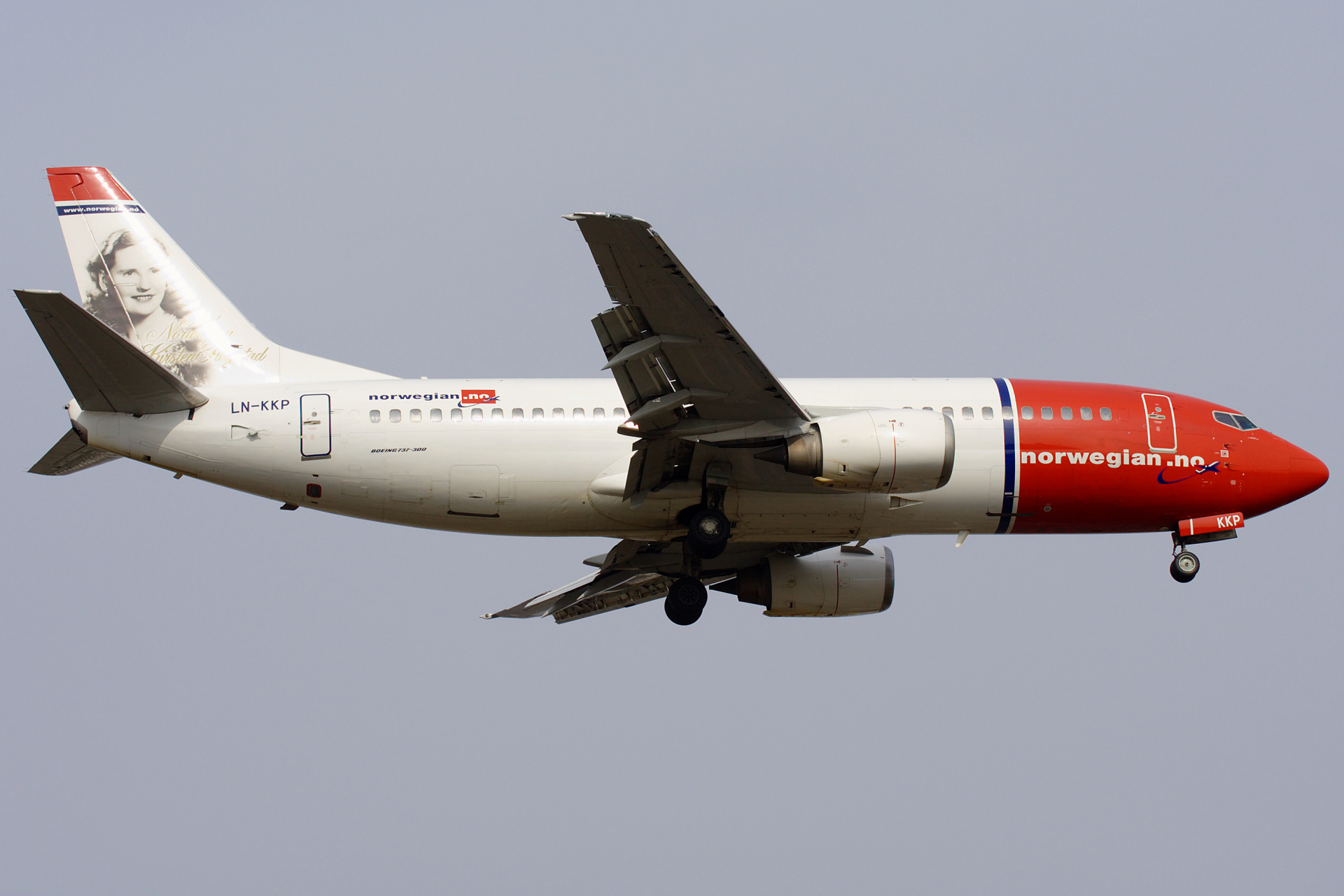 LN-KKP (Aircraft » EPWA Spotting » Boeing 737-300 » Norwegian Air Shuttle)