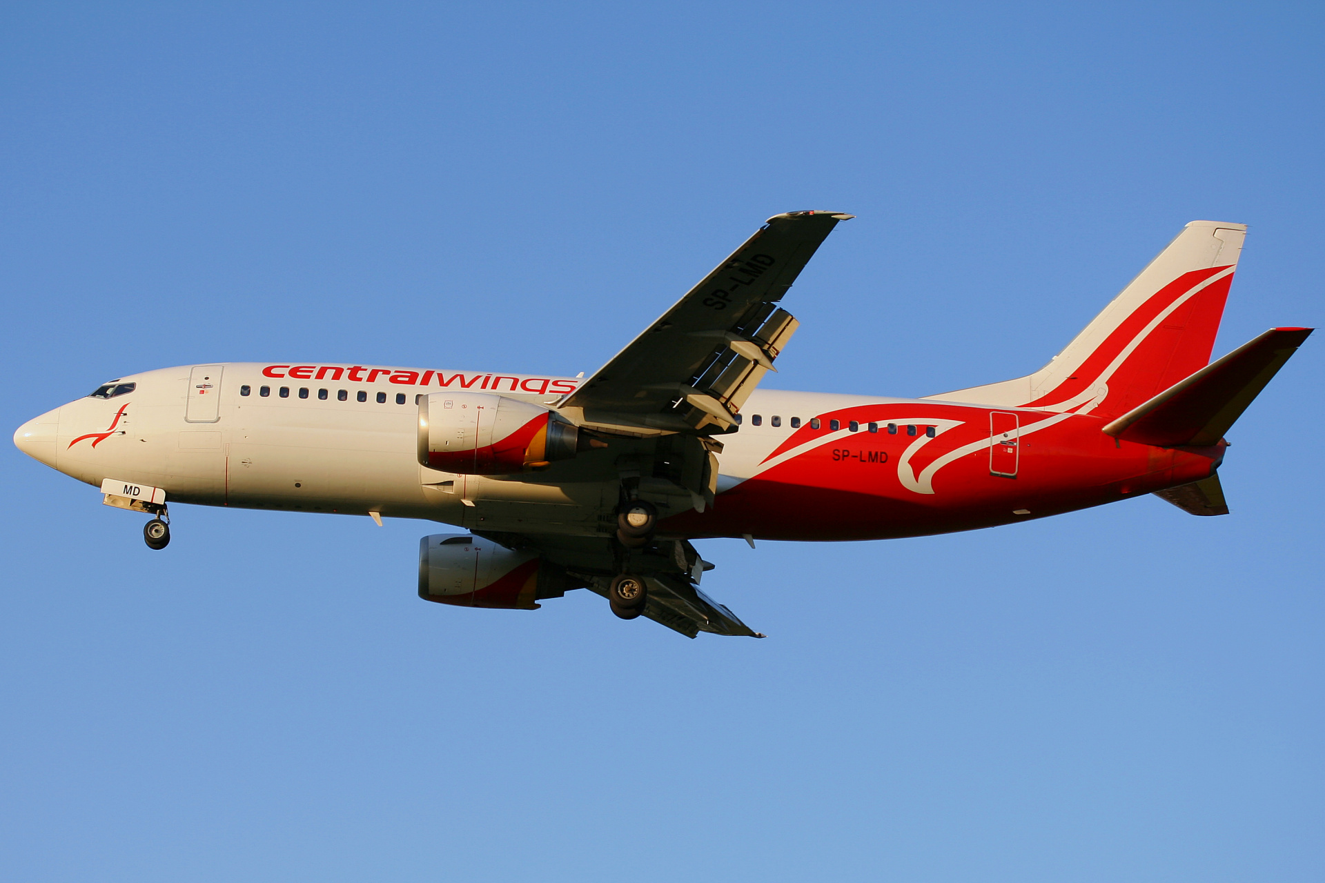 SP-LMD, Centralwings (Aircraft » EPWA Spotting » Boeing 737-300)