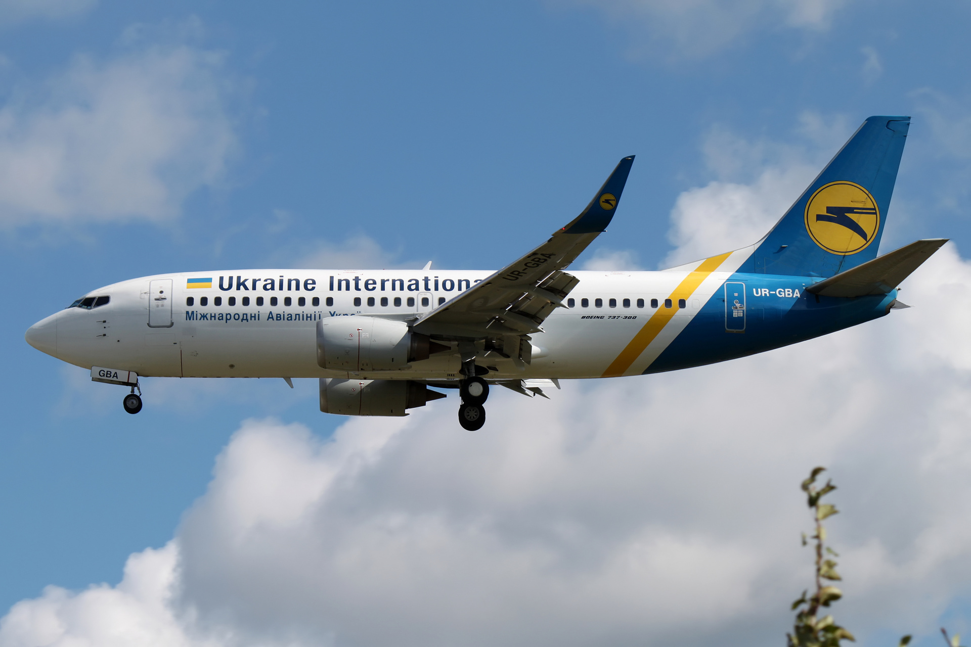 UR-GBA, Ukraine International Airlines (Aircraft » EPWA Spotting » Boeing 737-300)