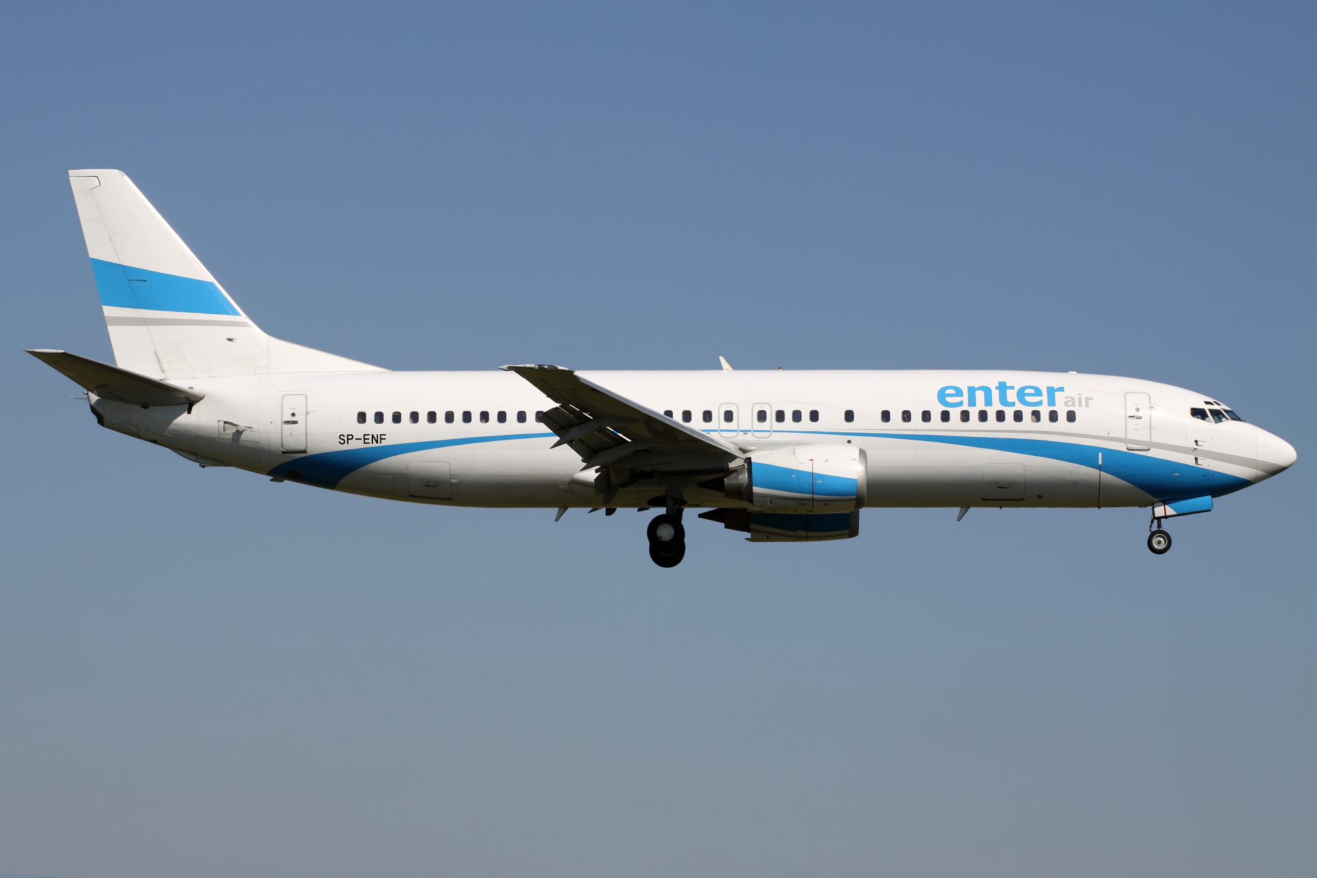 SP-ENF (Aircraft » EPWA Spotting » Boeing 737-400 » Enter Air)