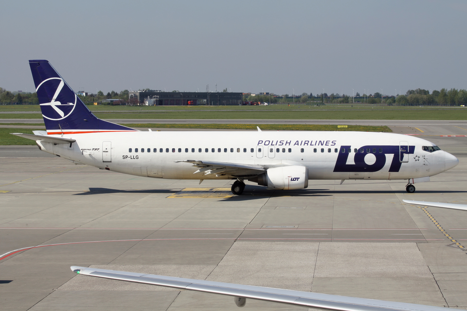 SP-LLG (Samoloty » Spotting na EPWA » Boeing 737-400 » Polskie Linie Lotnicze LOT)